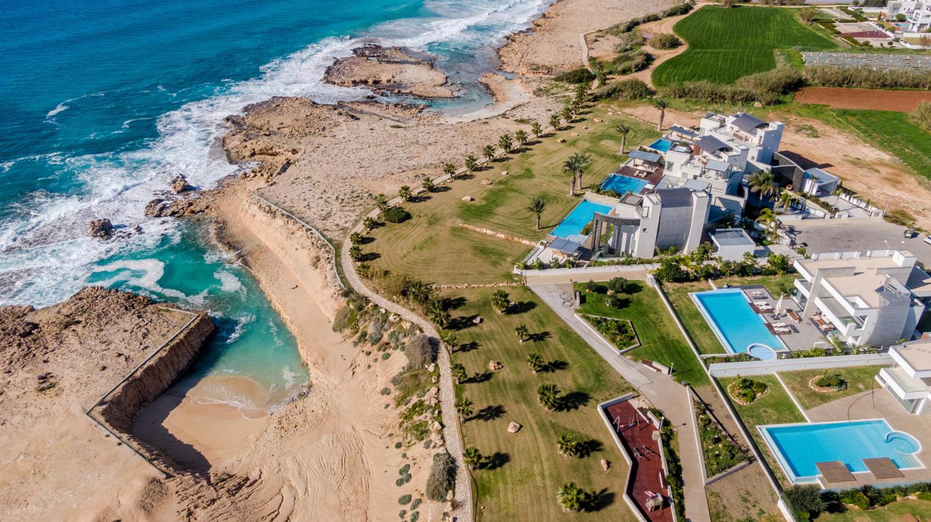 Vivo Mare Beachfornt Villas - Azure