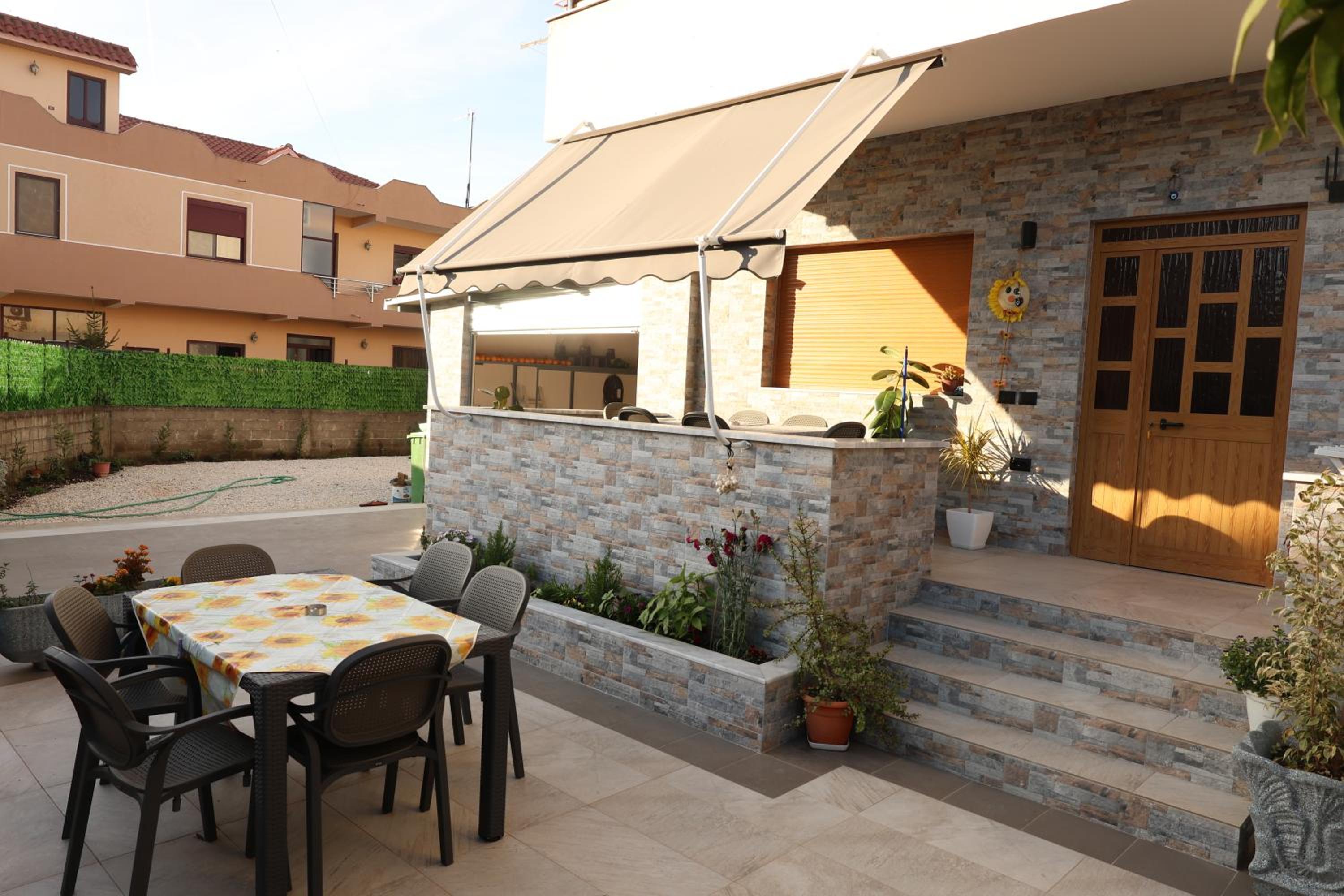 VILA Eljus