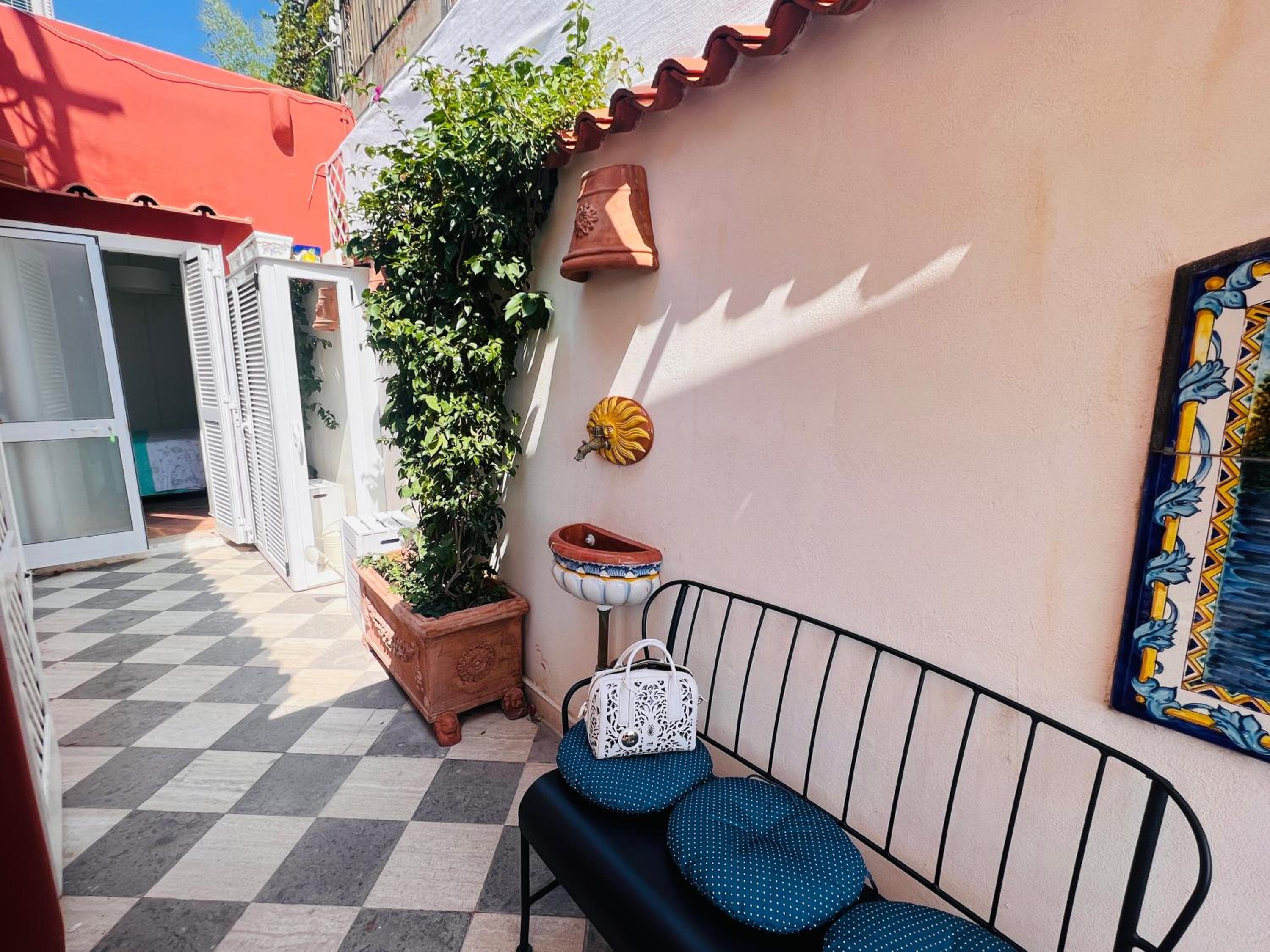 LUXURY HOUSE "VILLA POMPEIANA" Via CAMERELLE CON TERRAZZA VISTA MARE photo 4