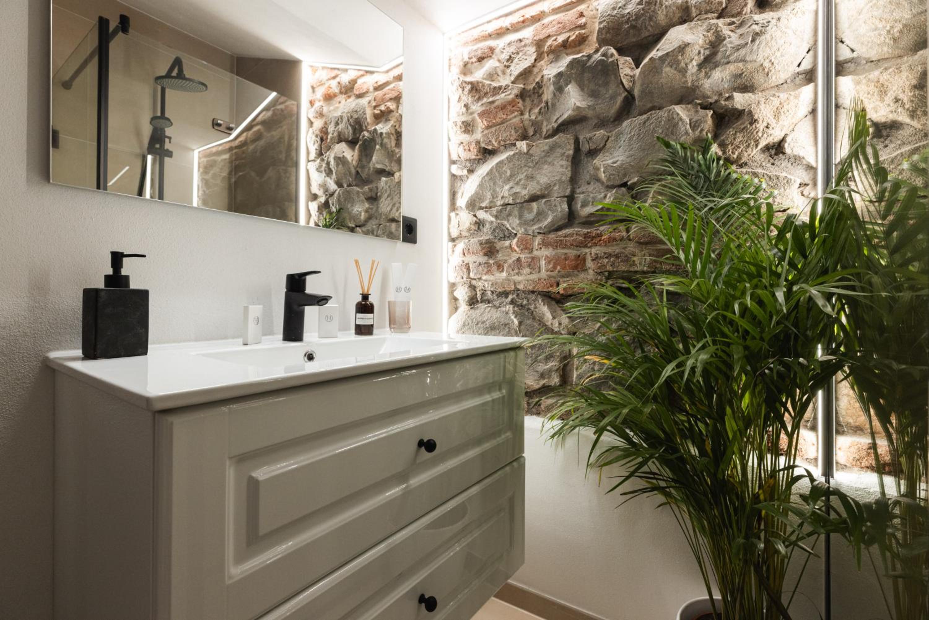 Olive Residence