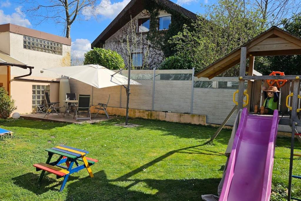 FeWoRebbe familienfreundliche grosse, ruhige und helle Wohnung