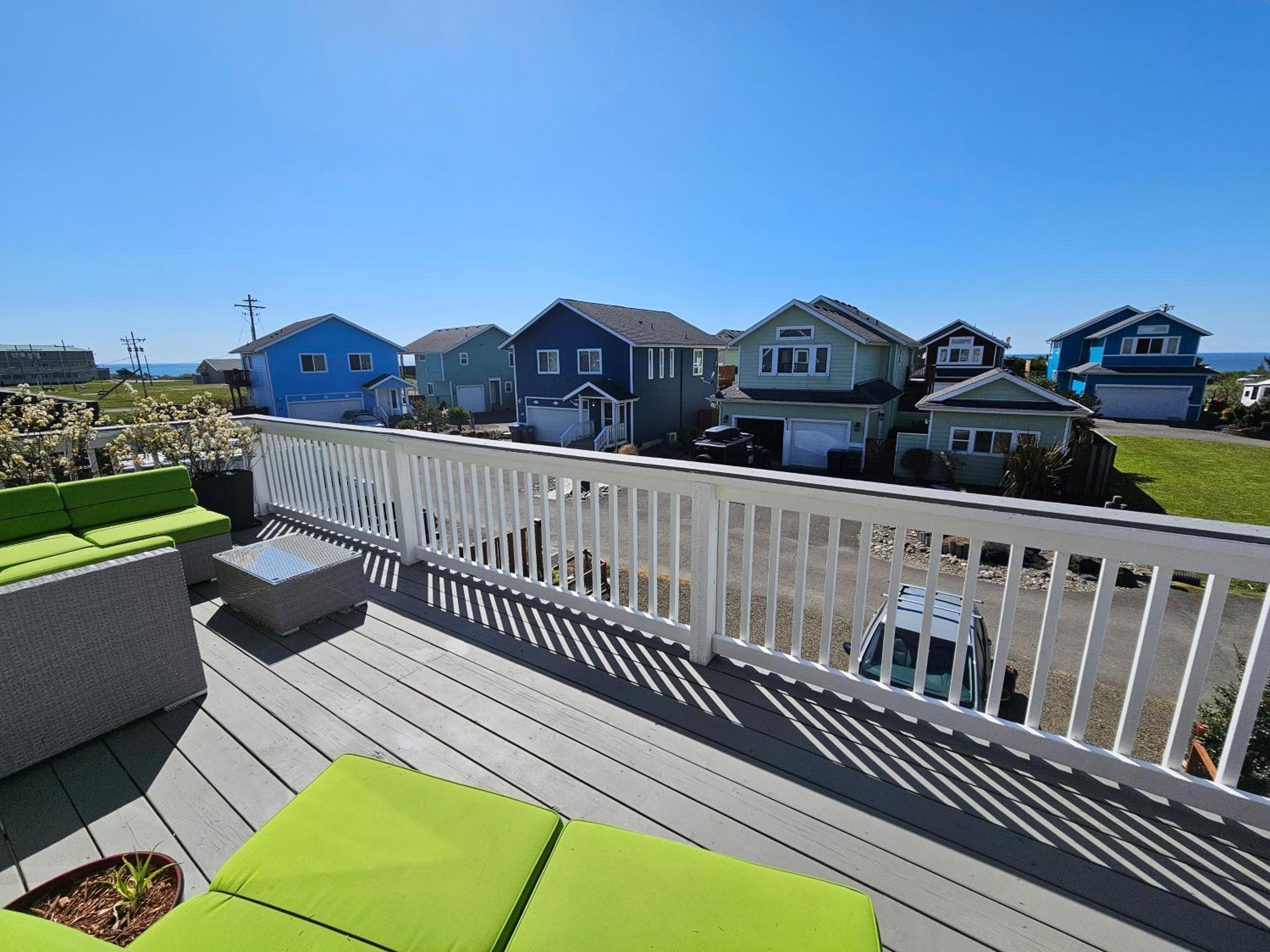 Sunkissed 3BR Oceanview, Dog-Friendly Beach Home view 3