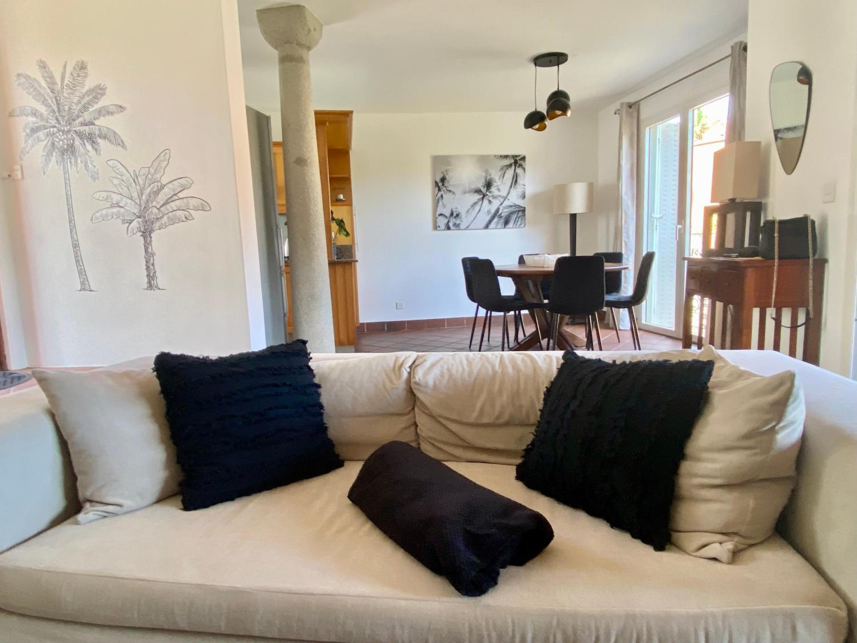 Port Chambly Riverfront Villa