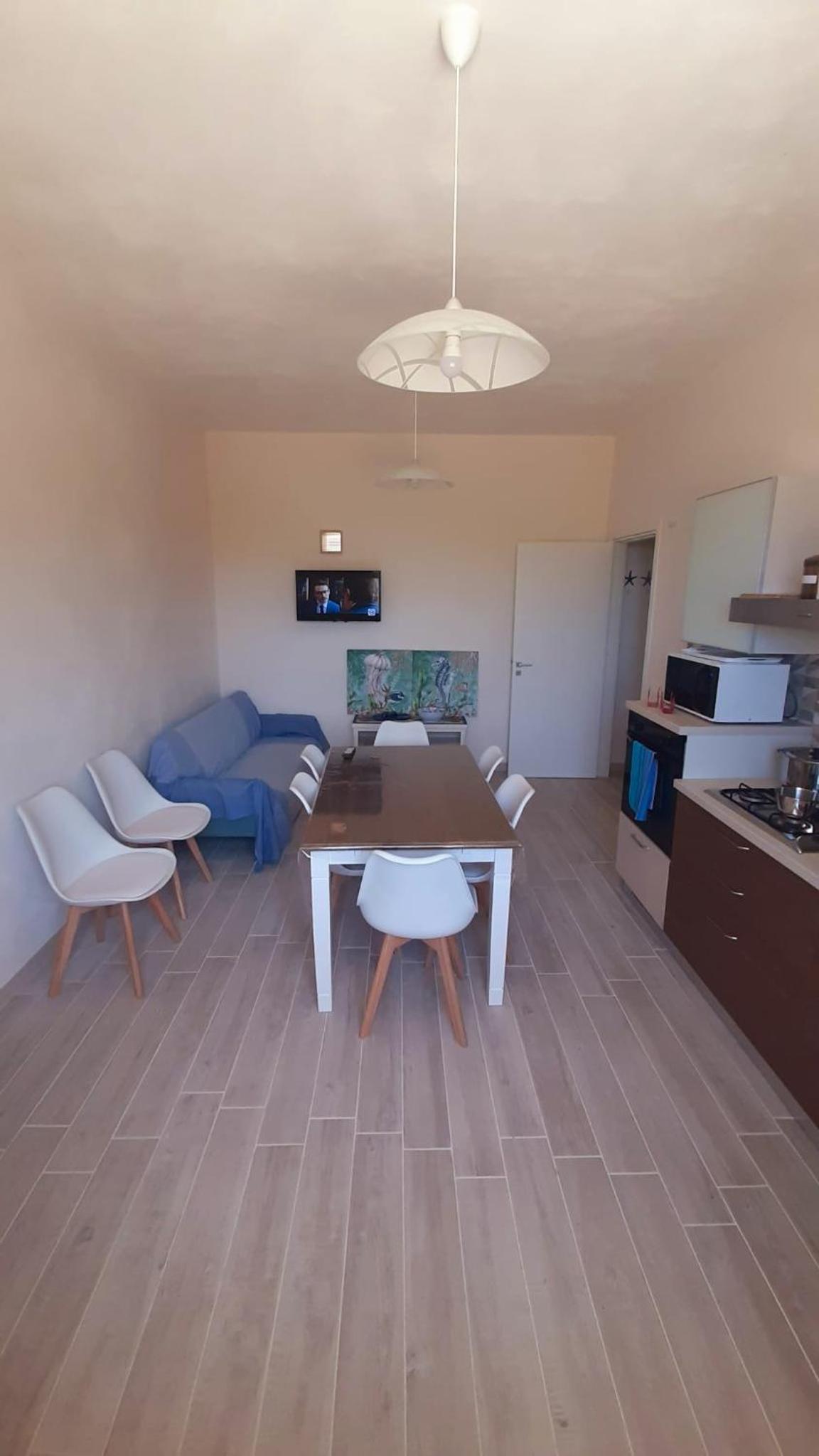 casa baciata dal mare view 3