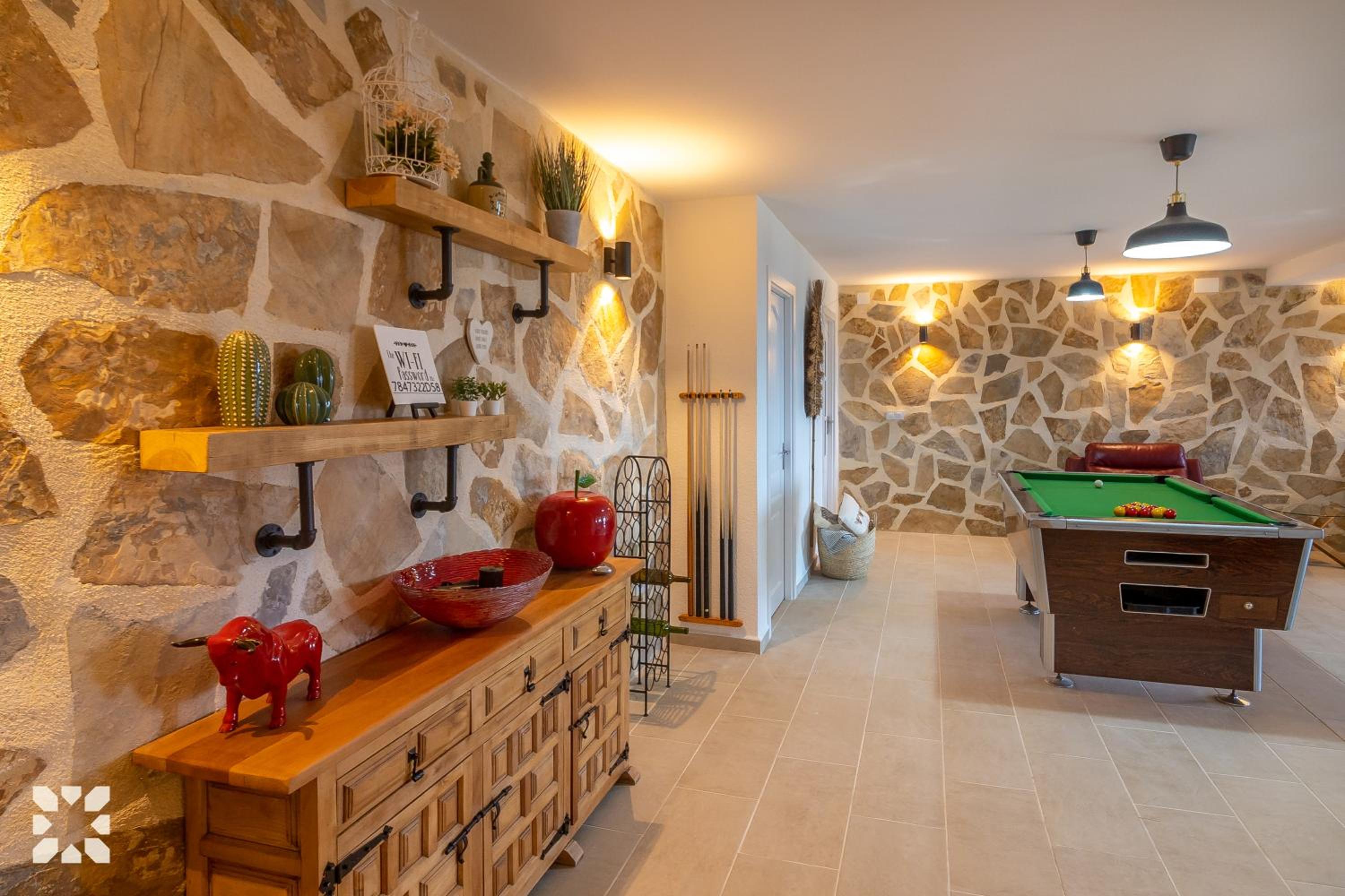 Villa Vermell by Abahana Villas