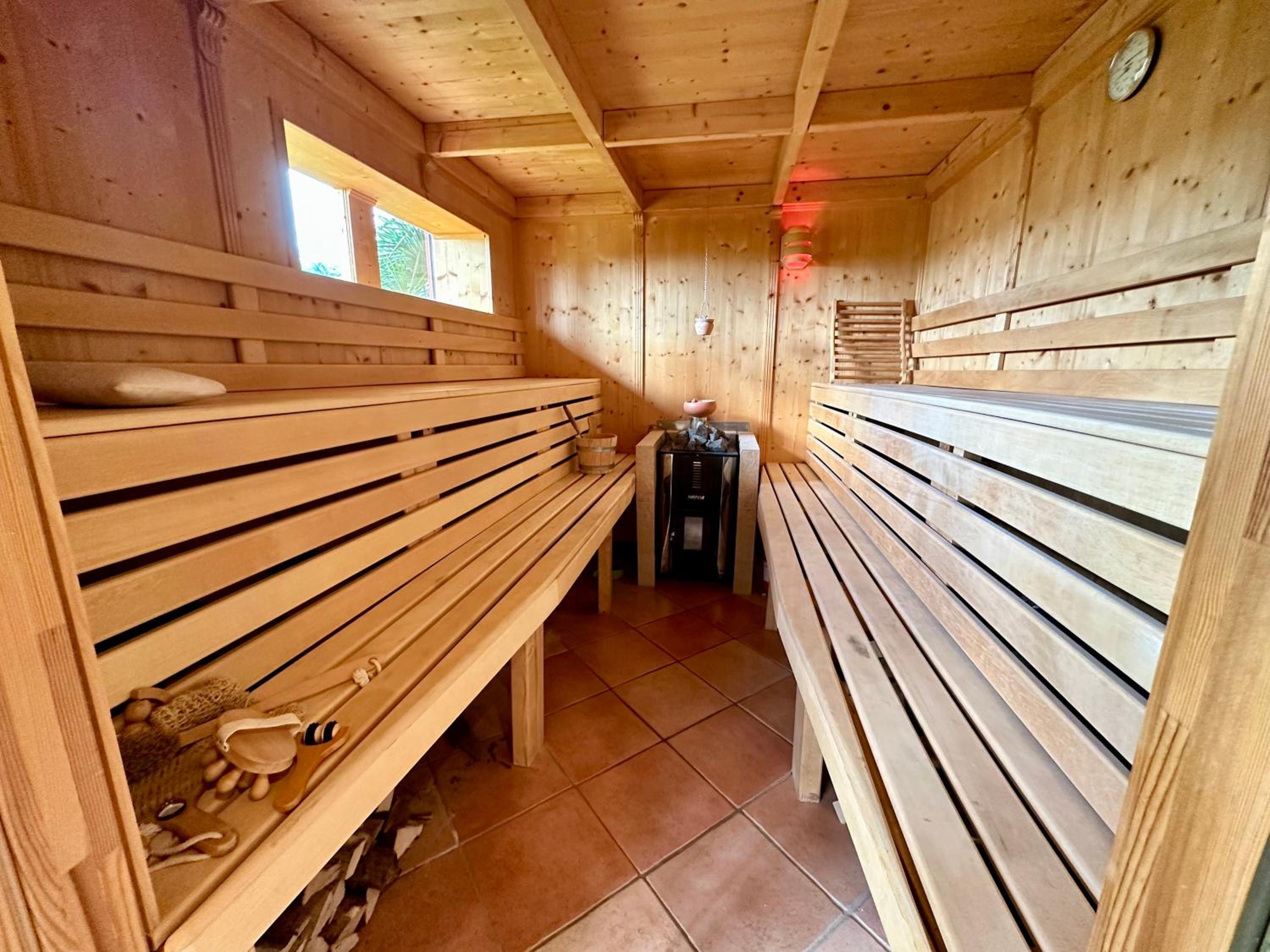 Apartment Joelle mit Sauna, Schwimmteich und Gym