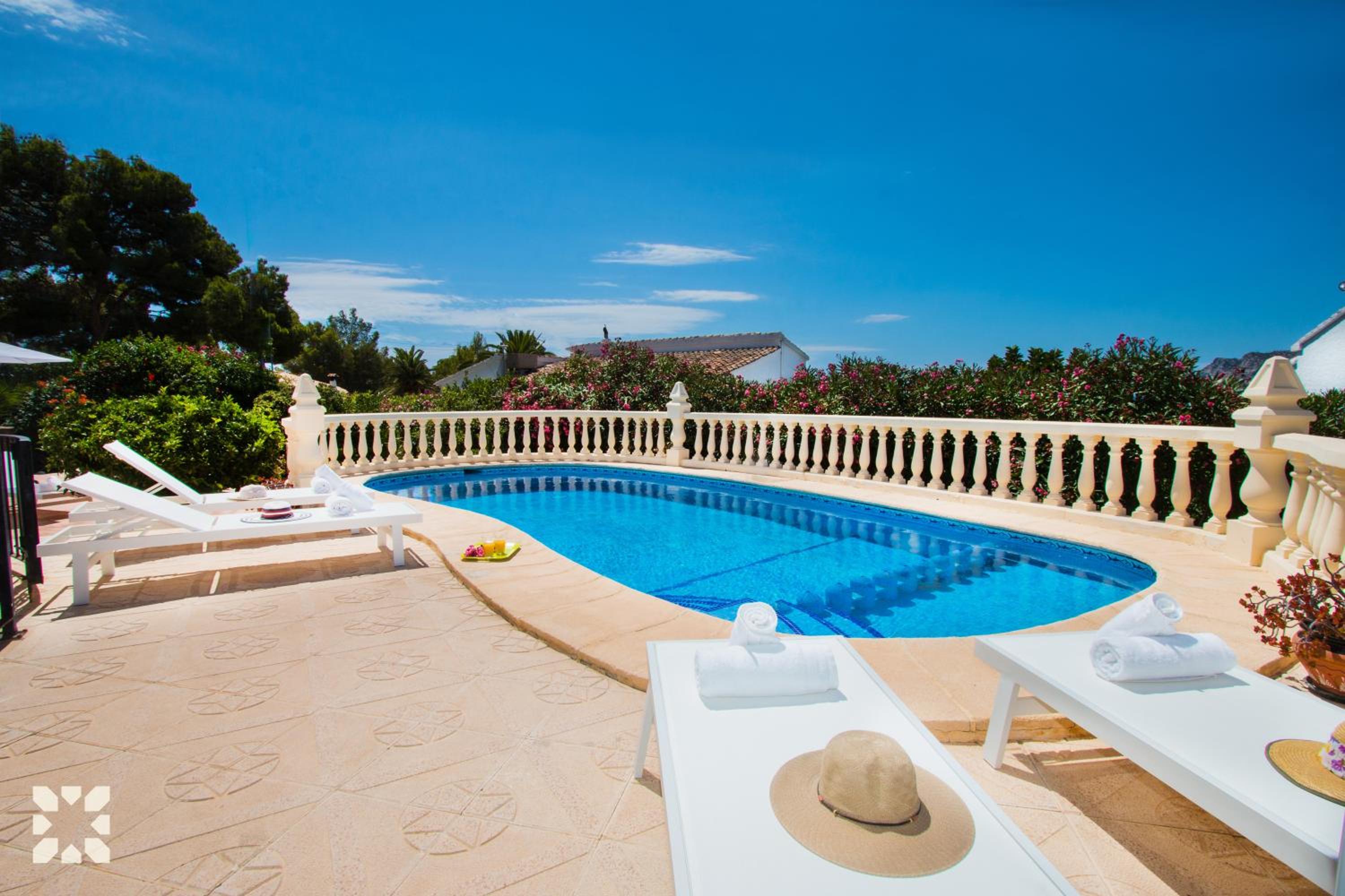 Villa Parador by Abahana Villas view 4