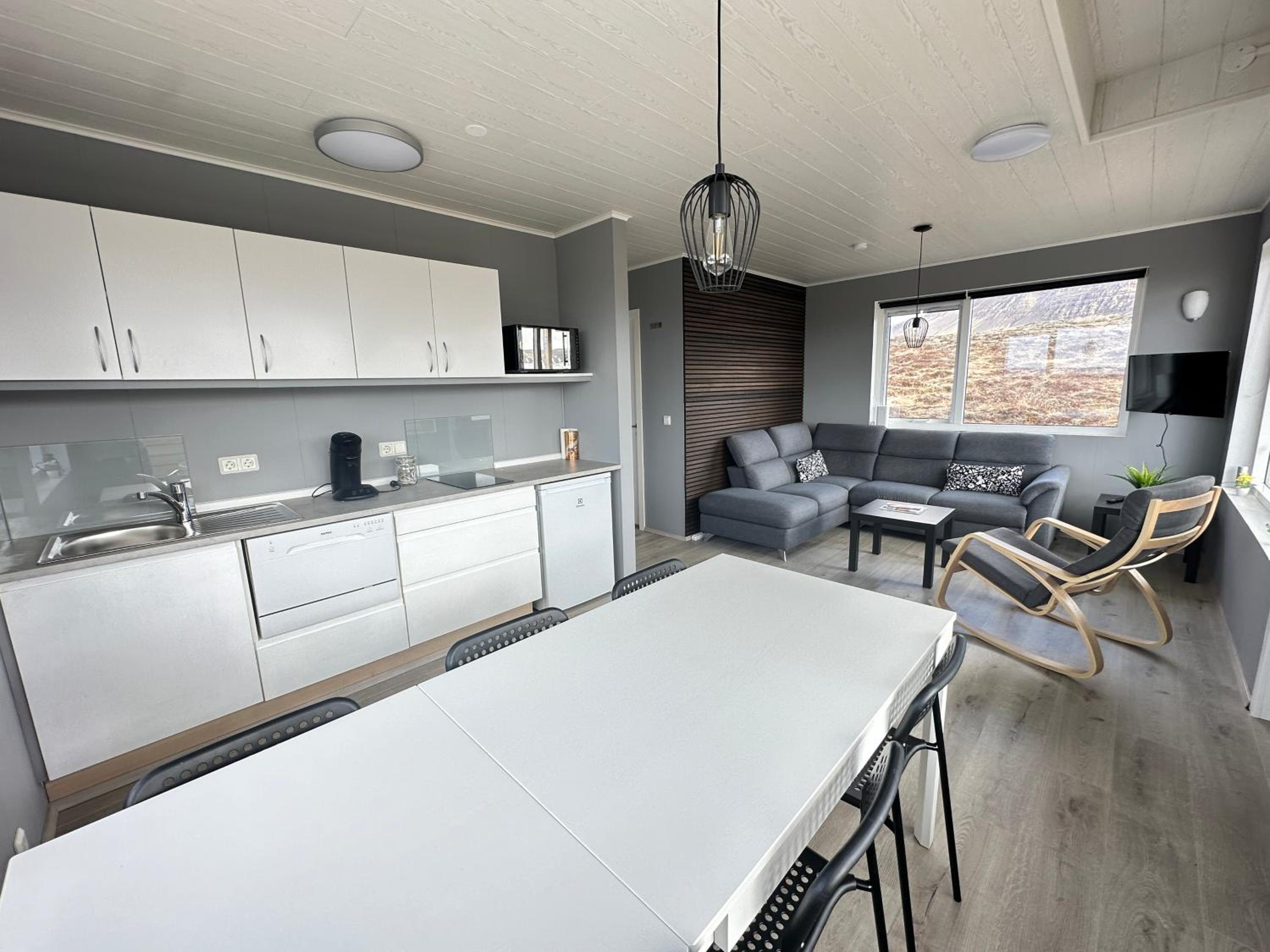 Cabin in Faukás, west part of Iceland - Birta Rentals view 3