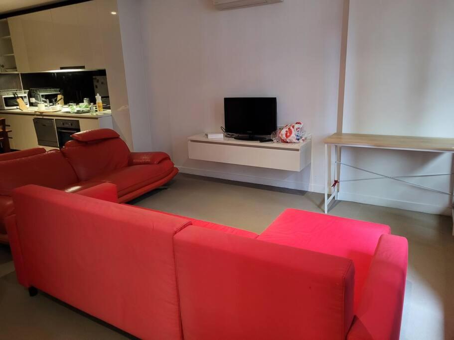 L22 1 Min To SouthenCross, FreeTram, Pool, Sauna, Gym