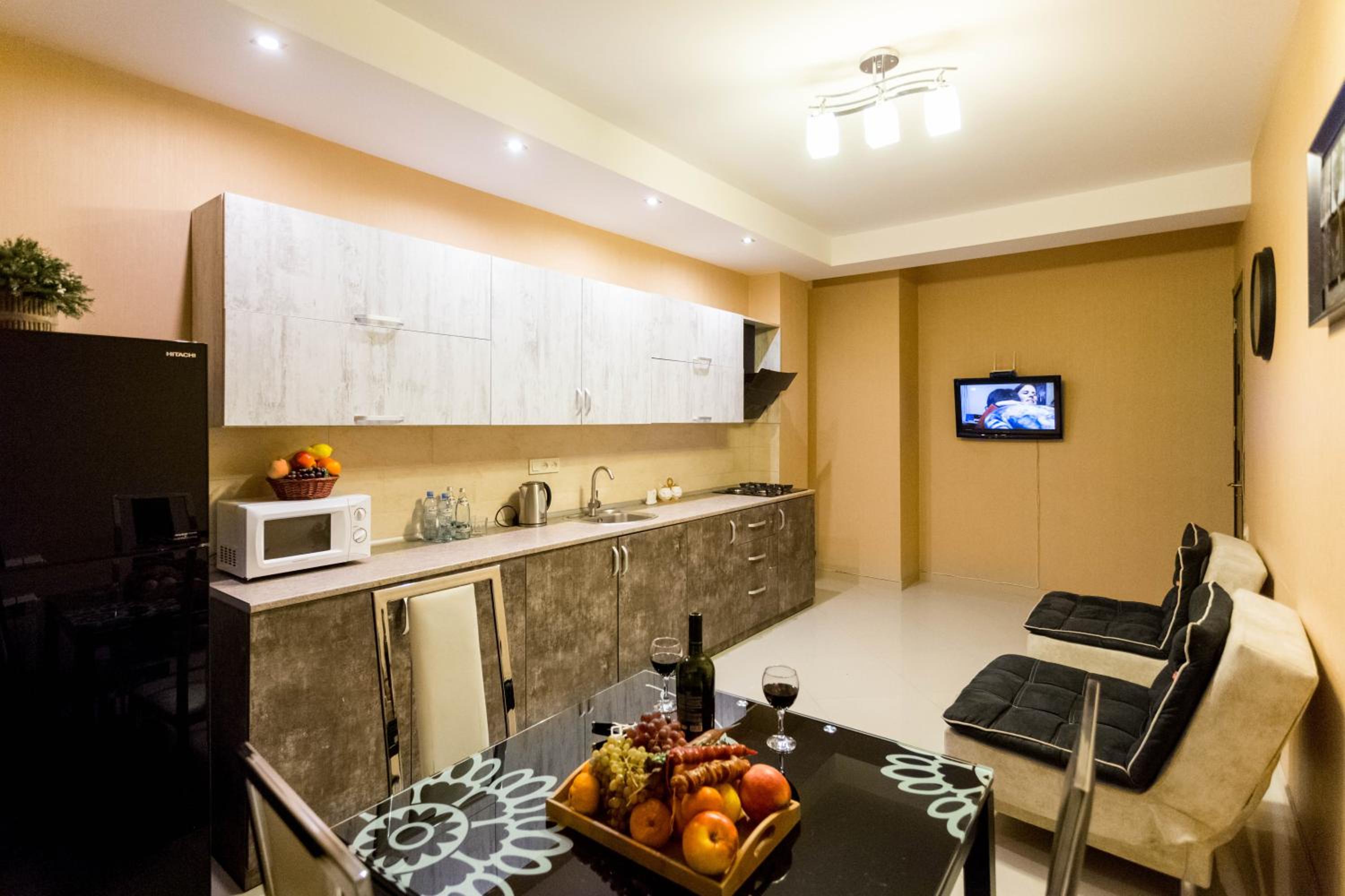 Central Pointe Suite