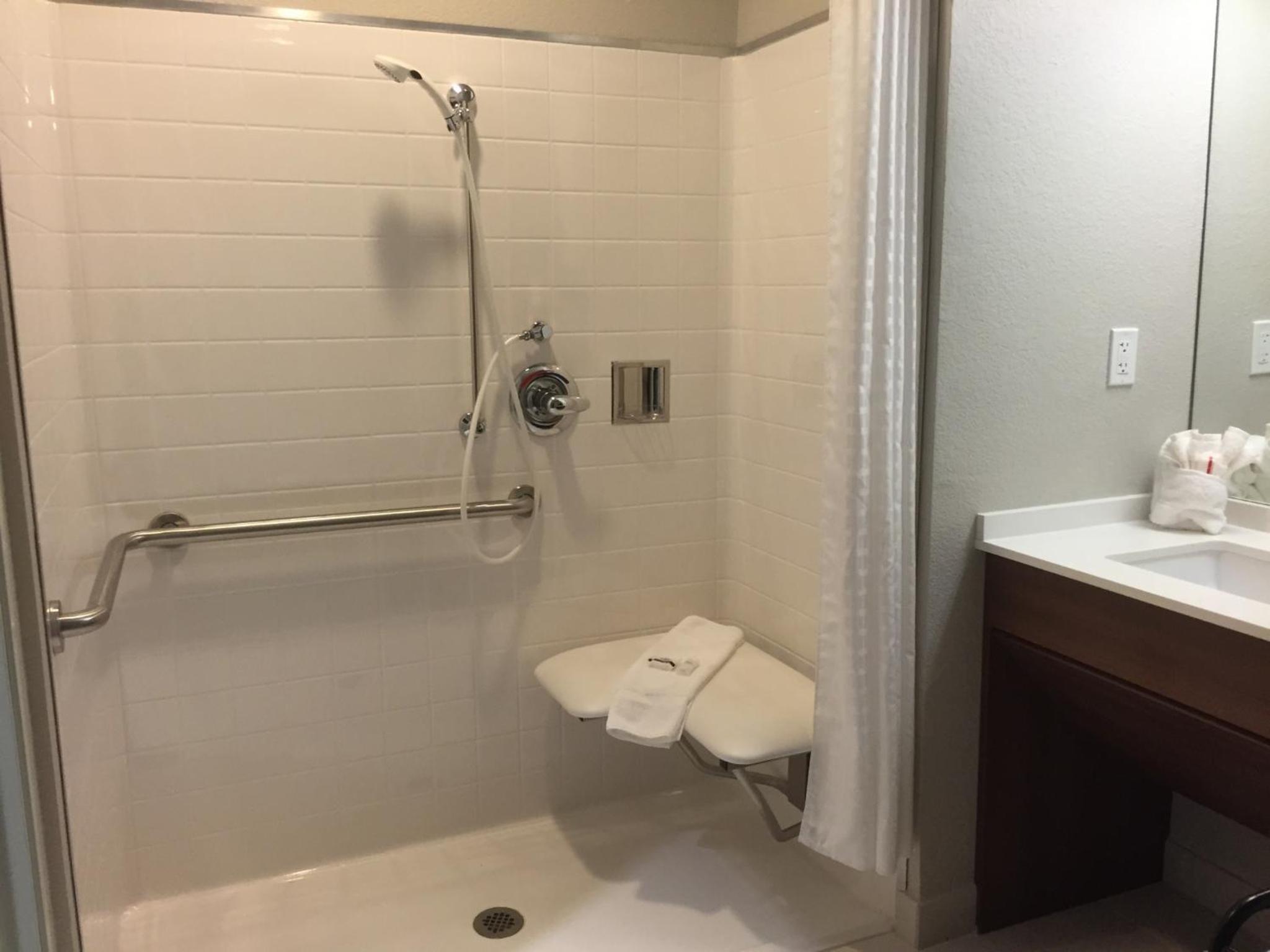 Sweetwater Vacations - Microtel Inn  Suites by Wyndham Sweetwater - Property Image 4