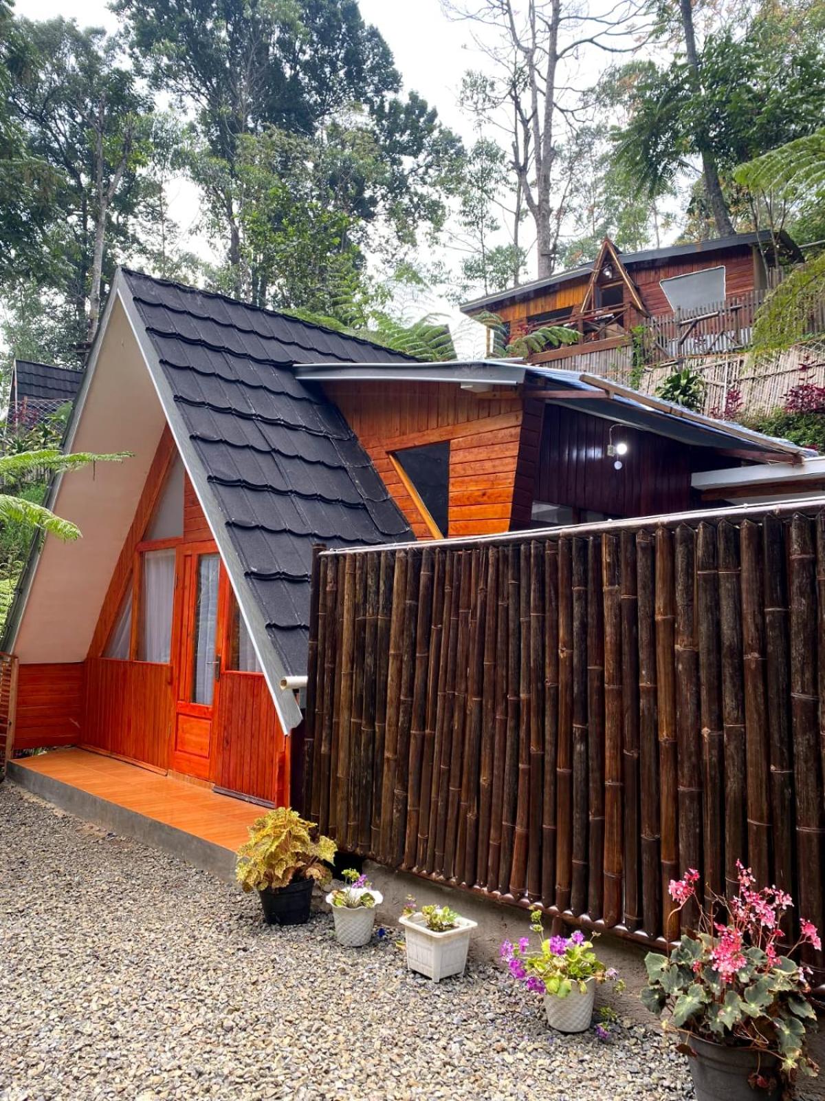 Penginapan segitiga pangalengan
