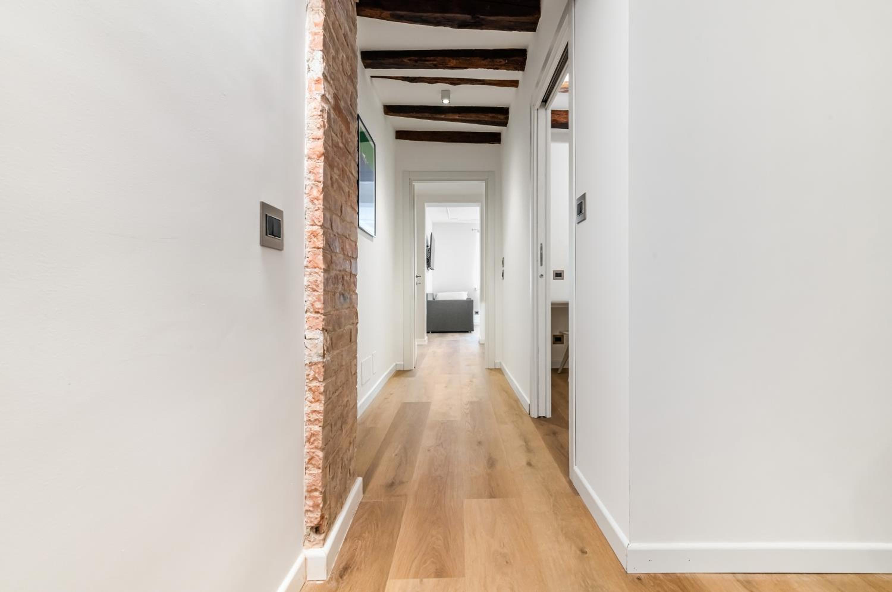Piazza Indipendenza Loft & Rooms