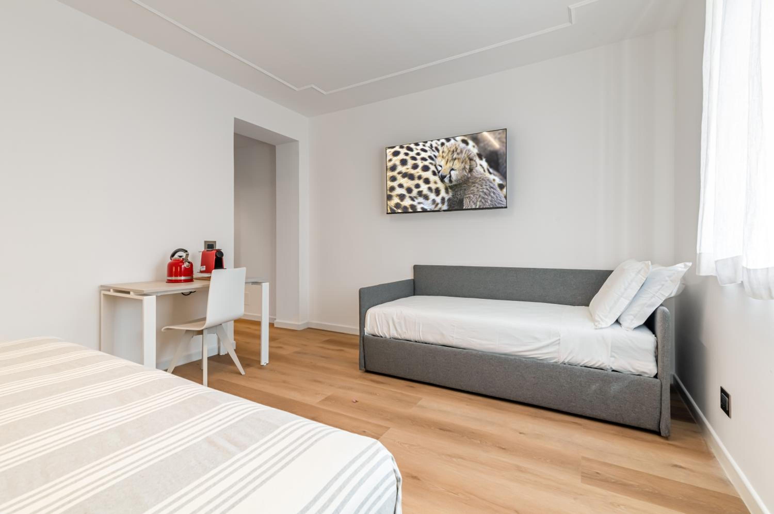 Piazza Indipendenza Loft & Rooms