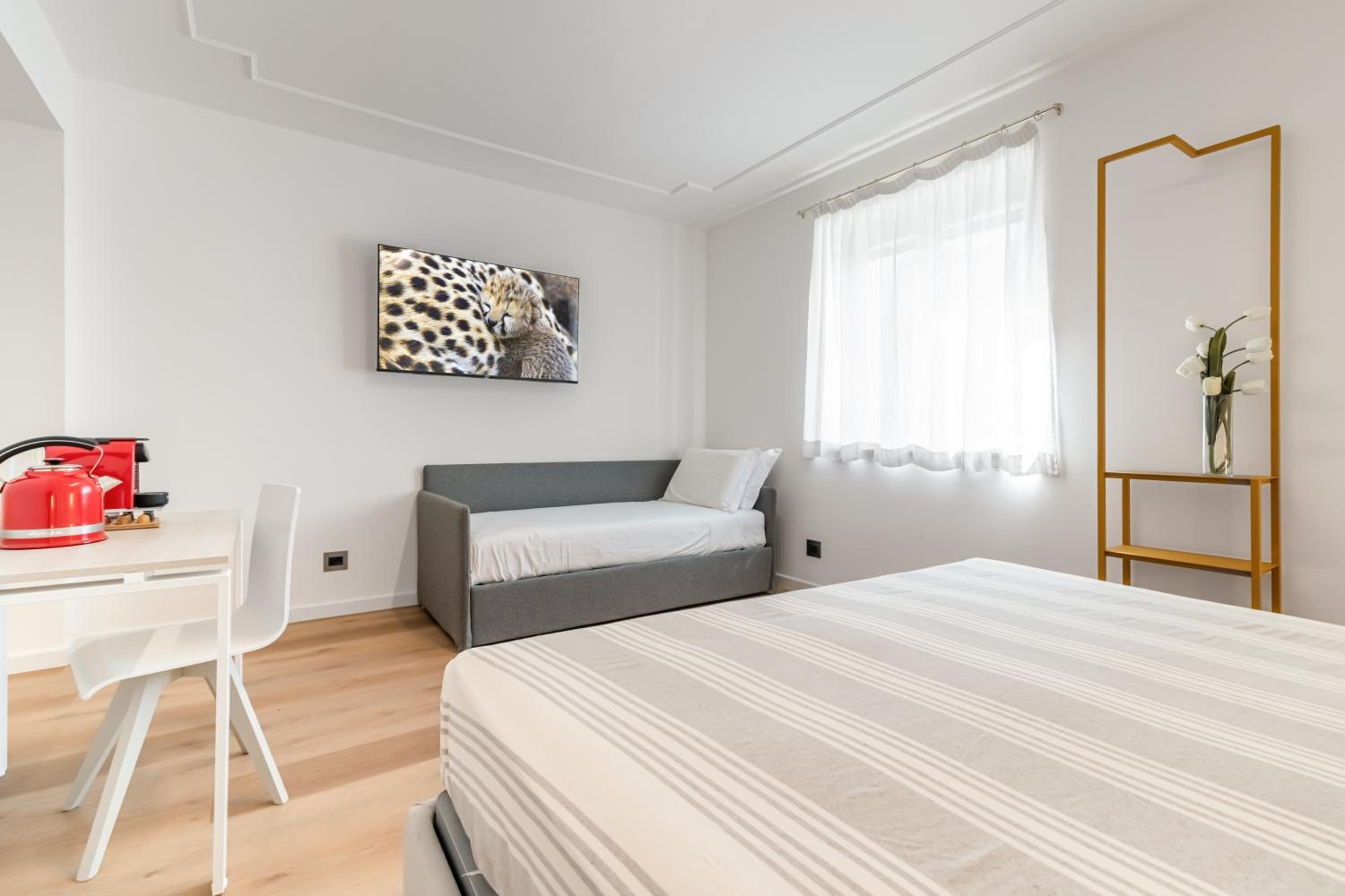 Piazza Indipendenza Loft & Rooms