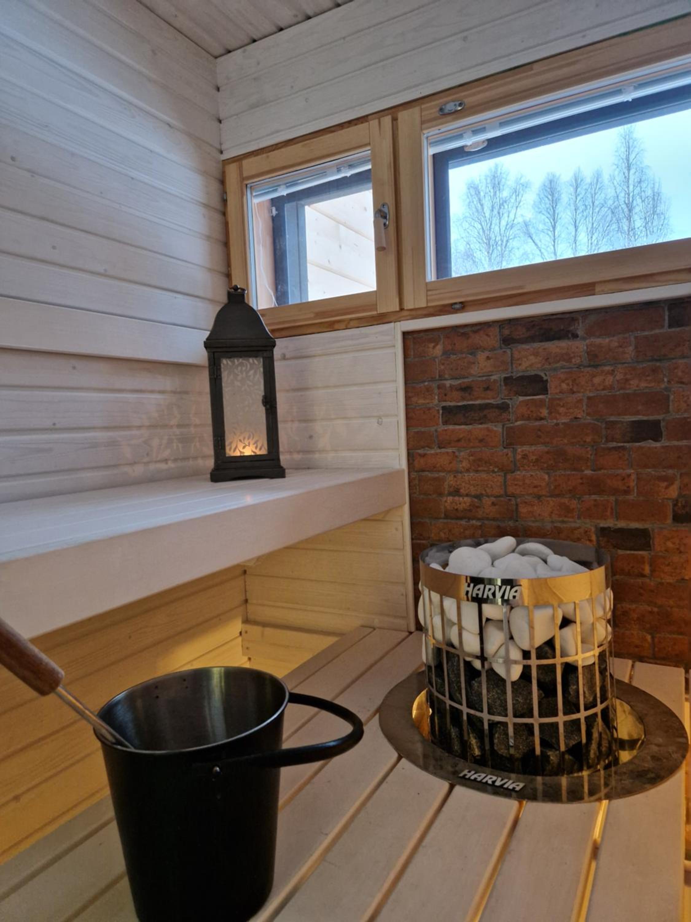 Lake Norva Lodge