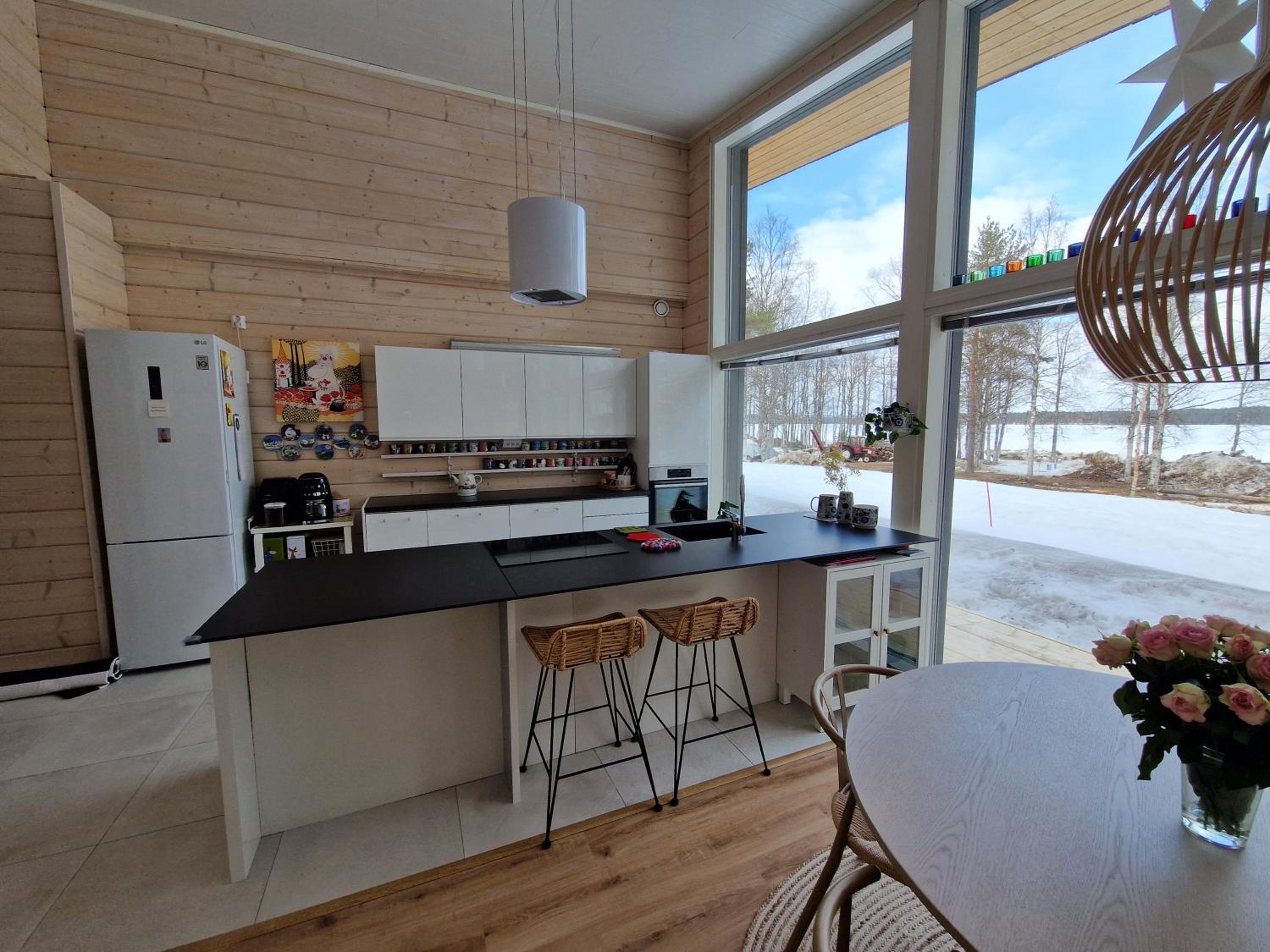 Lake Norva Lodge