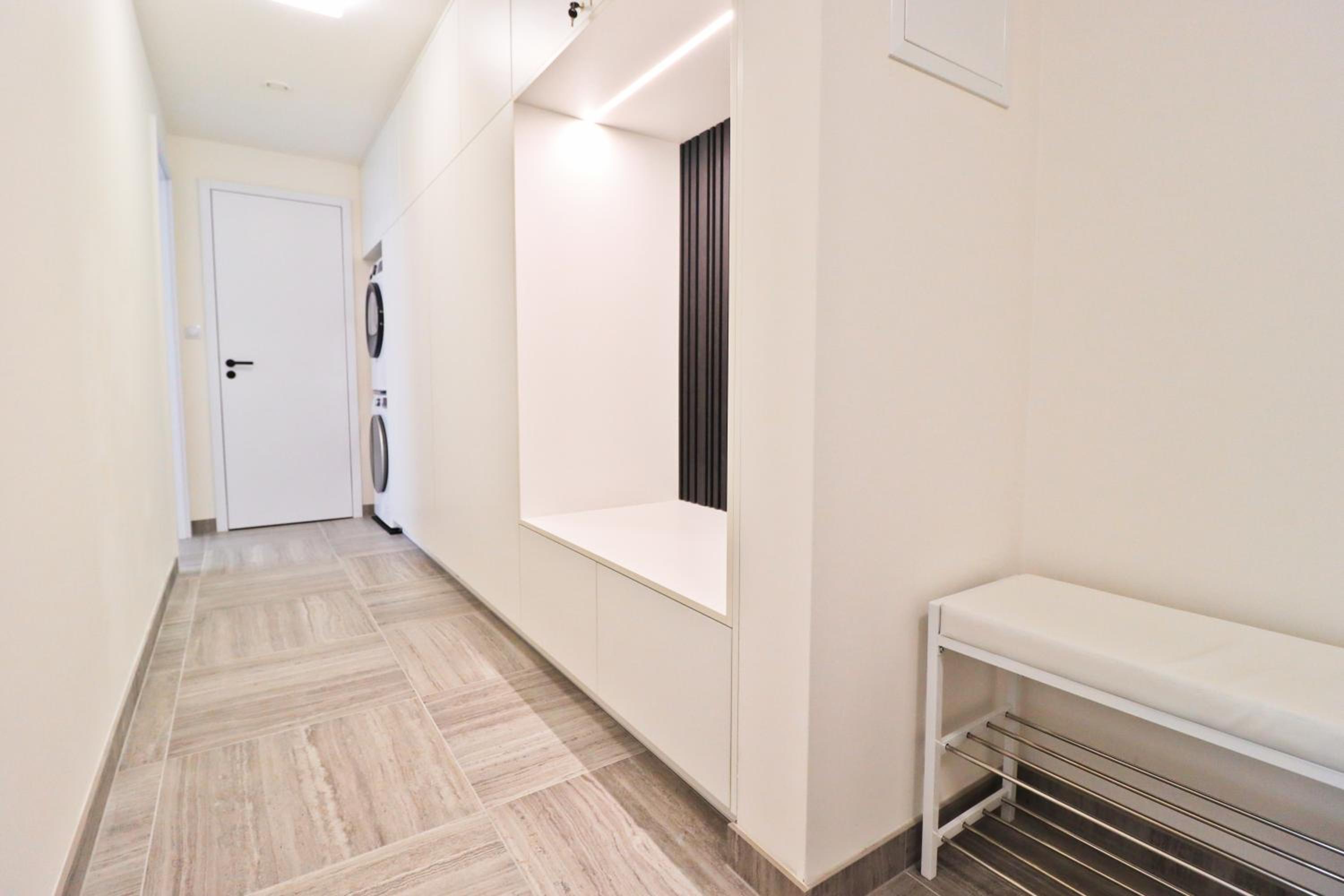 Sunny Apartment in Smichov, Prague 5