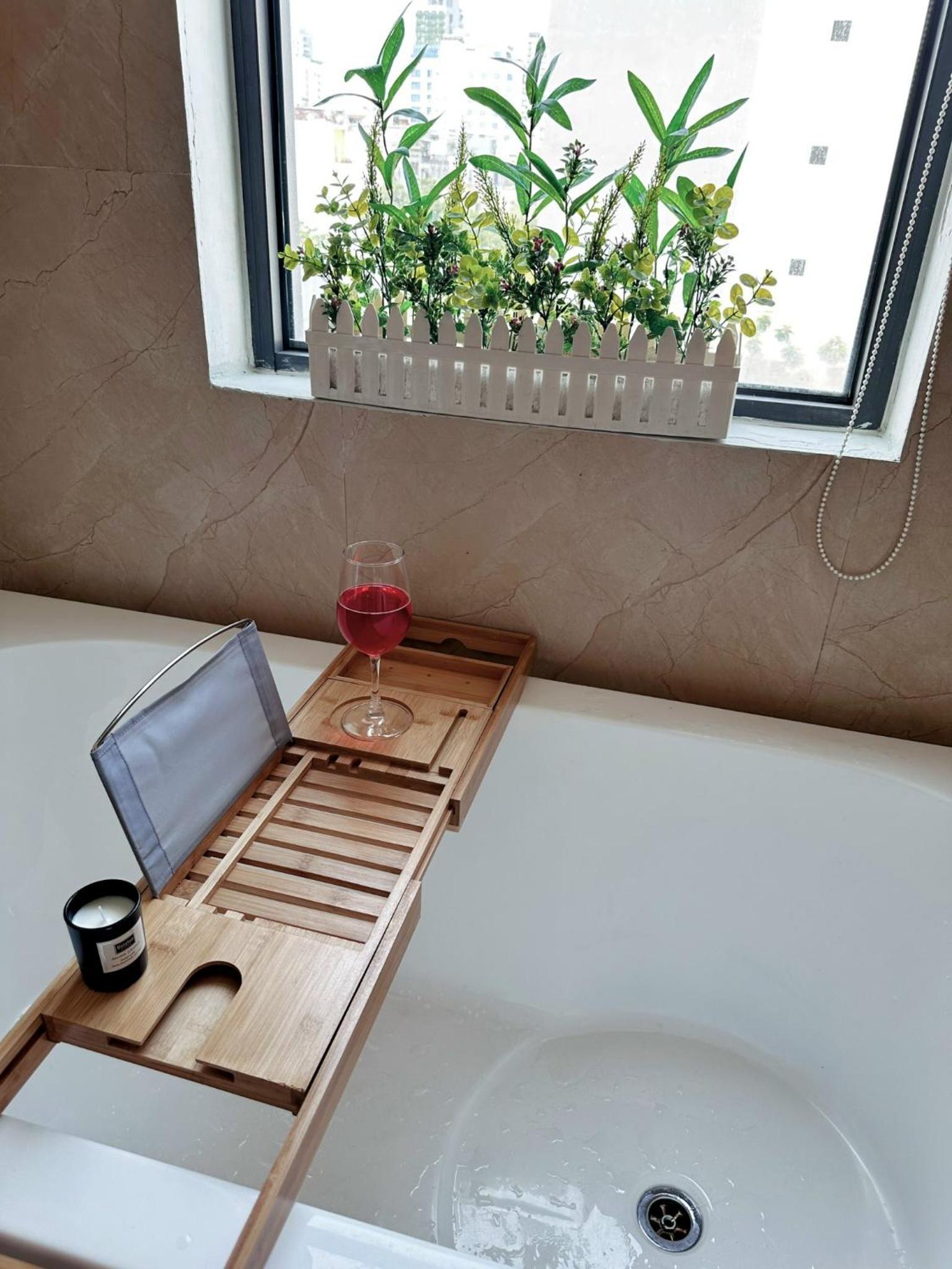 Khuyến mãi khủng cho căn hộ mới gần biển Mỹ Khê view 2