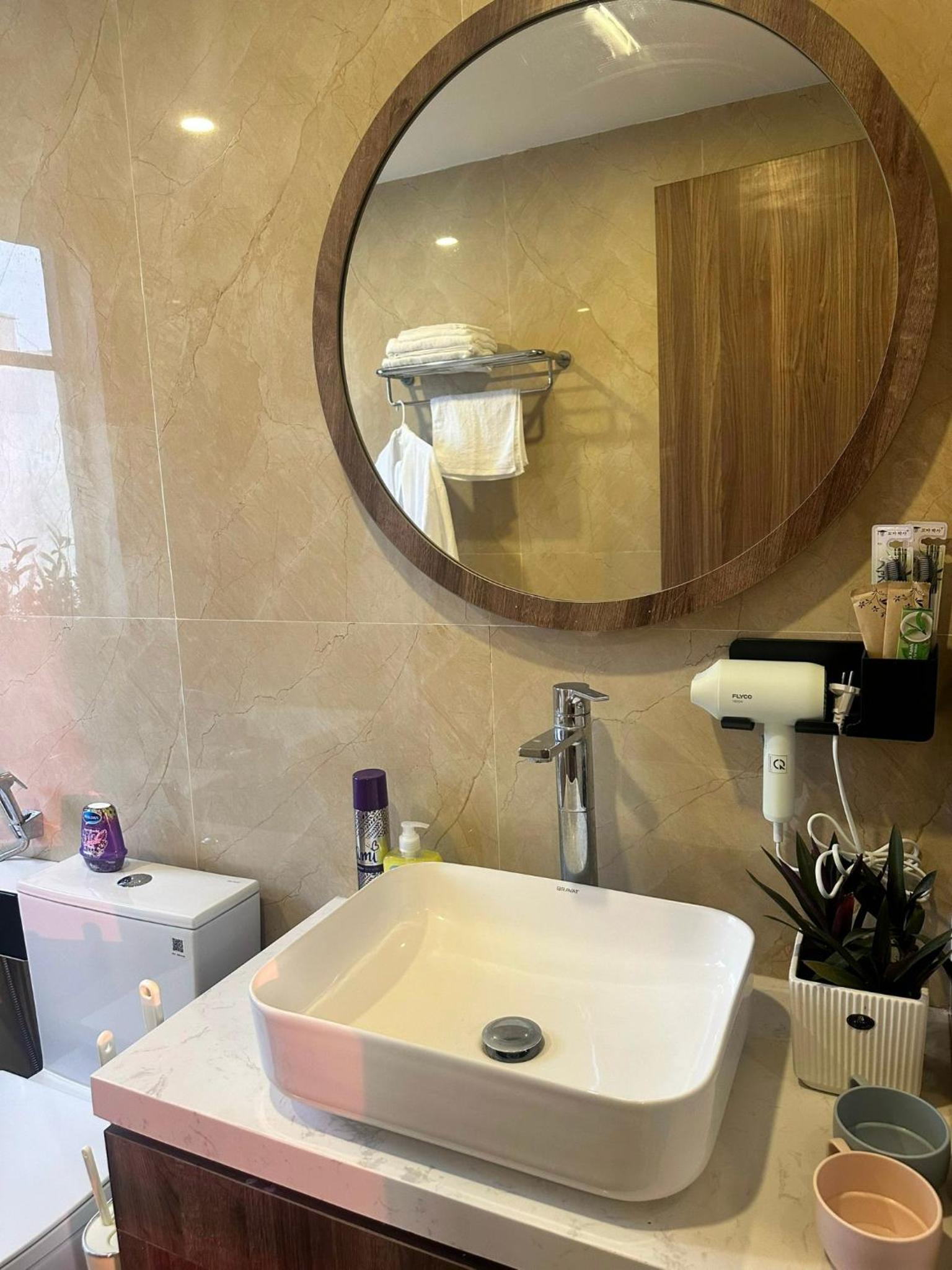 Khuyến mãi khủng cho căn hộ mới gần biển Mỹ Khê view 5