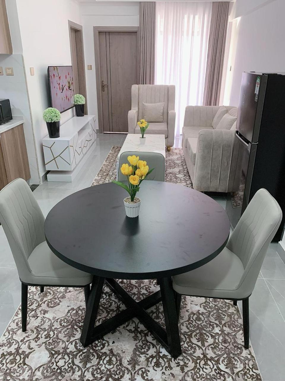 Lilly Serene Homes by Edmor Suites view 4
