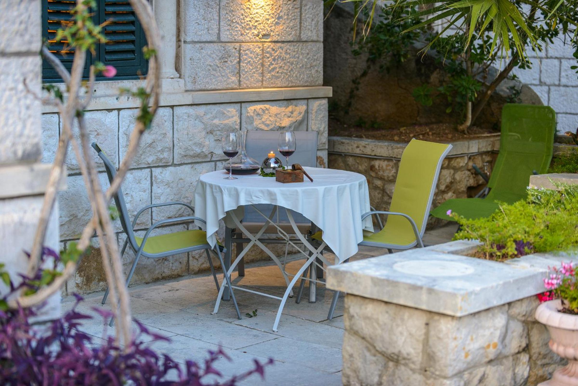 Villa Mediteran Old Town, 5 En-Suites and Hot Tub