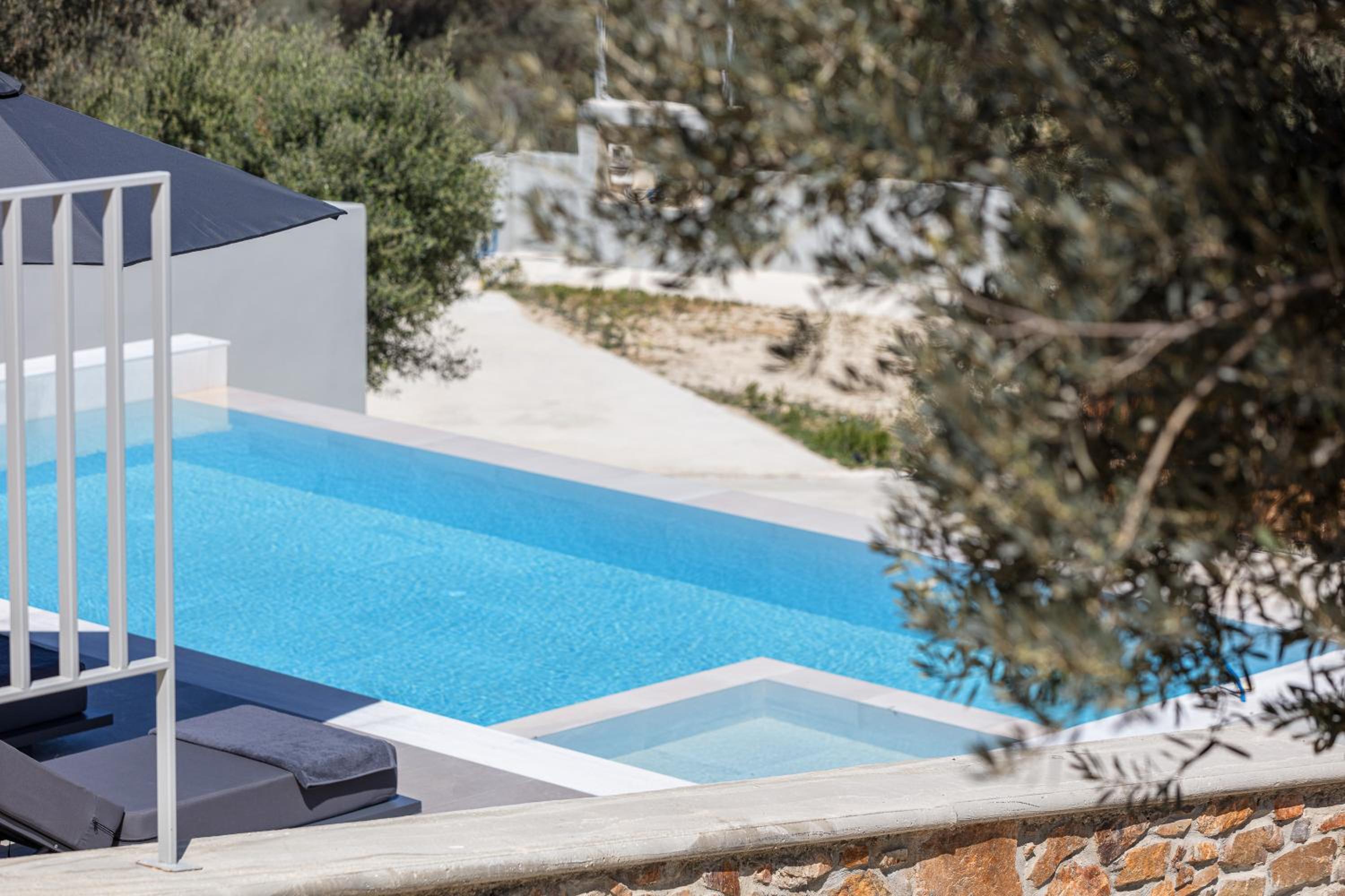 Kōa Villas, stylish Seaview retreat by etouri