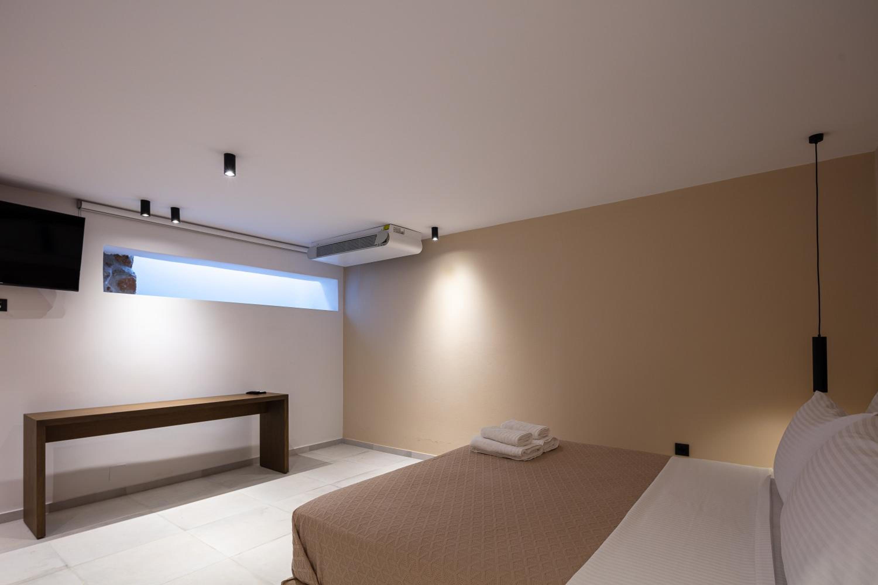 Kōa Villas, stylish Seaview retreat by etouri