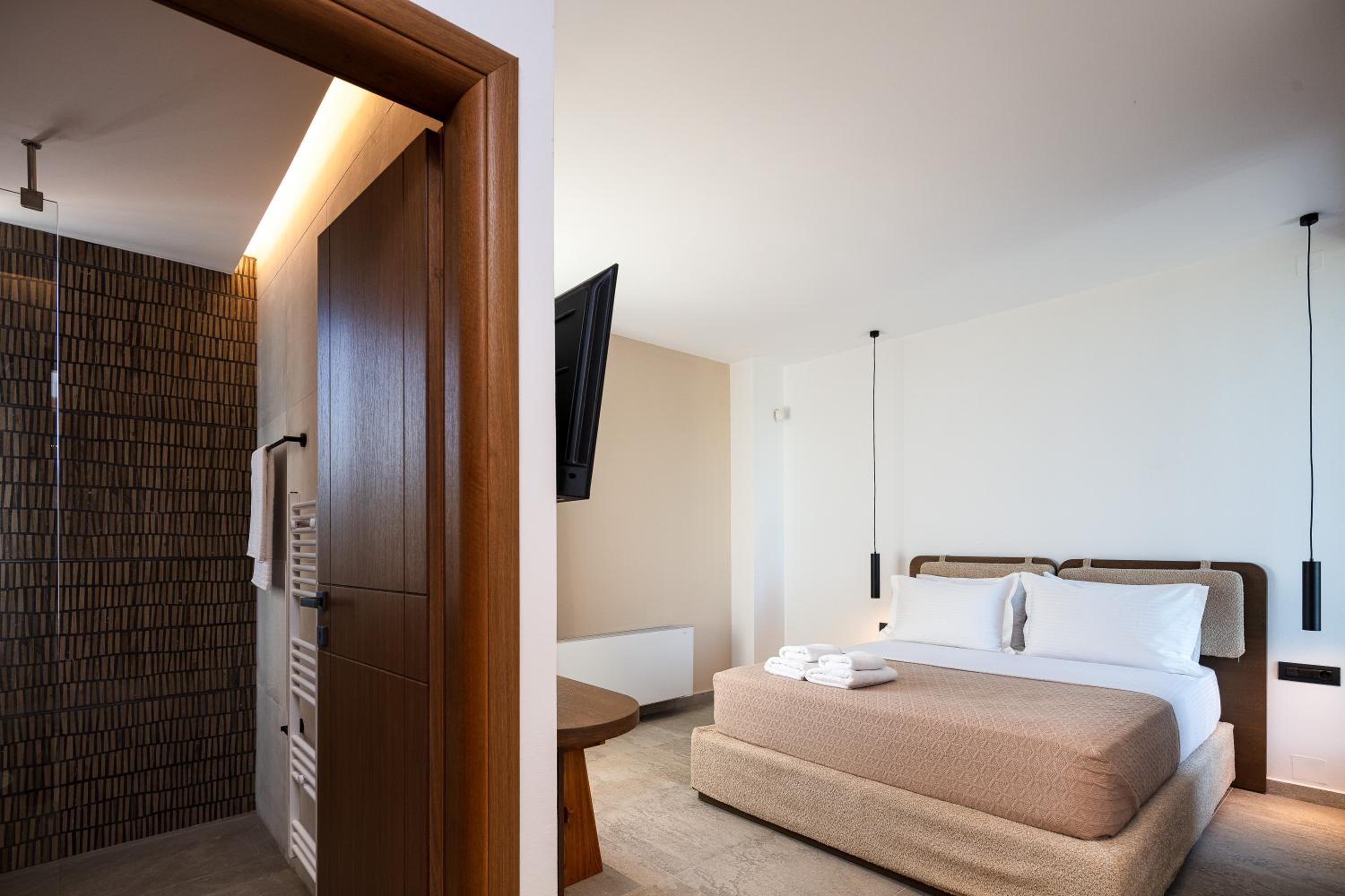 Kōa Villas, stylish Seaview retreat by etouri