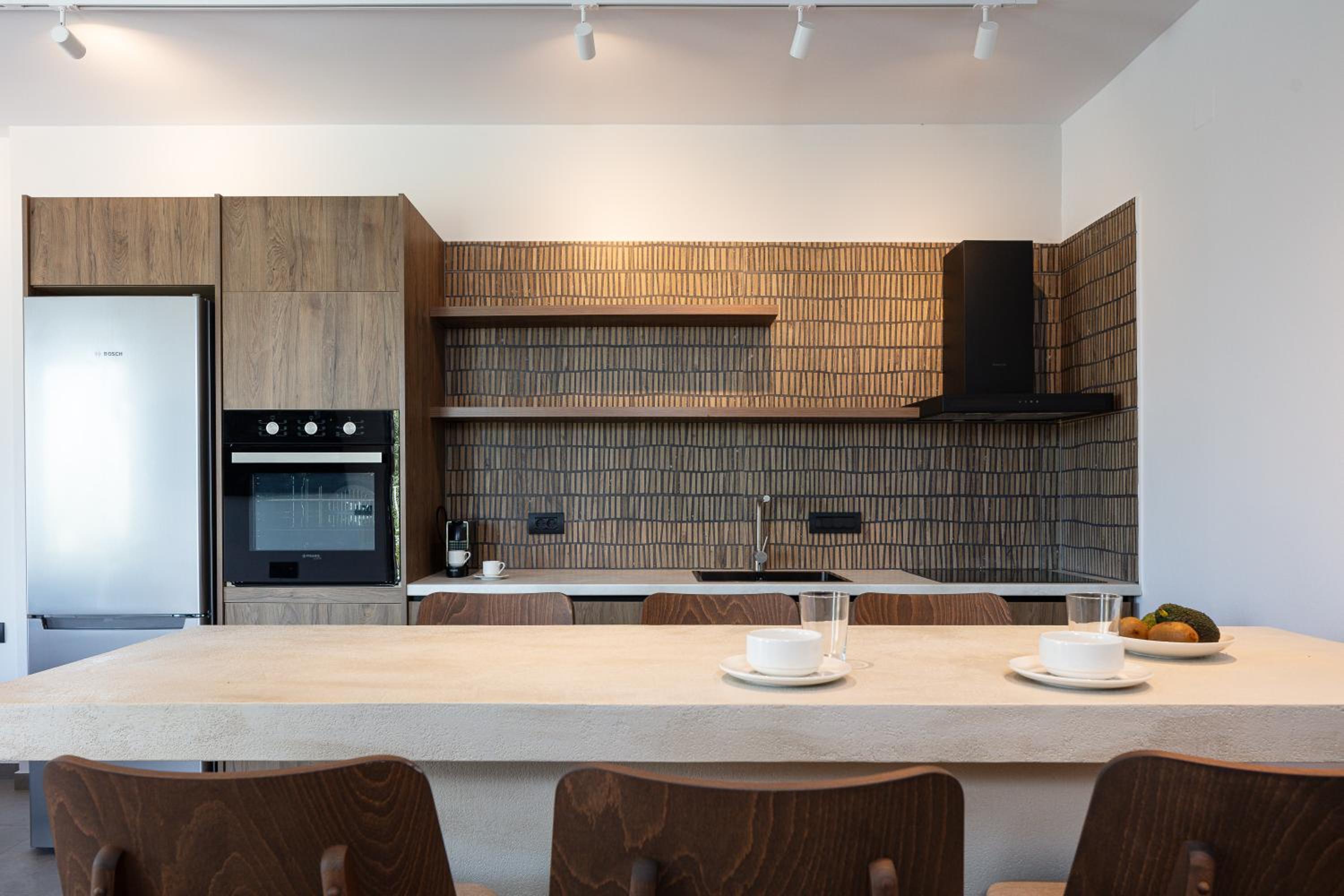 Kōa Villas, stylish Seaview retreat by etouri