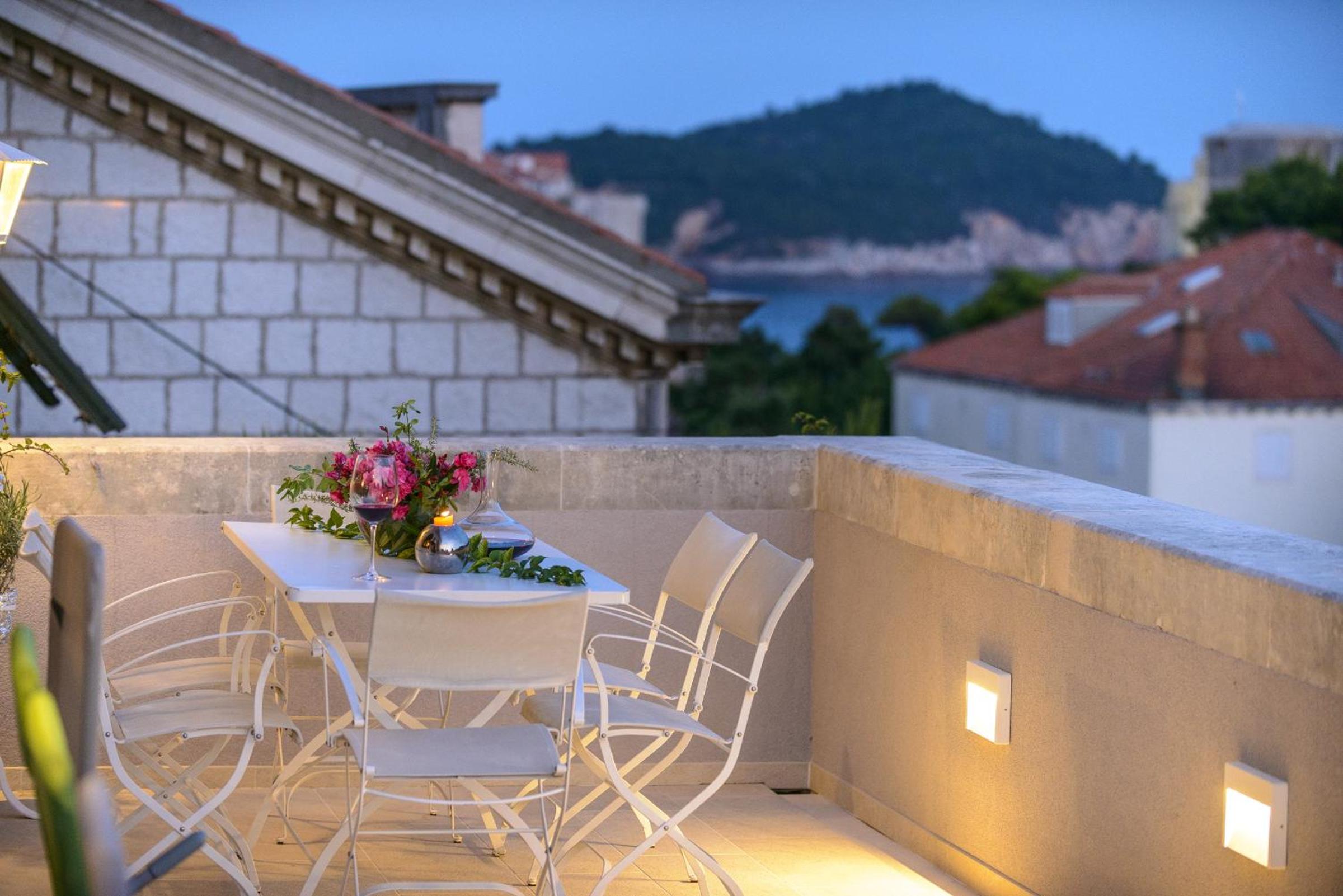 Villa Mediteran Old Town, 5 En-Suites and Hot Tub