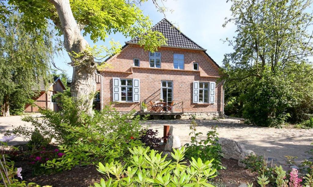 Haus zu den Büschen 04