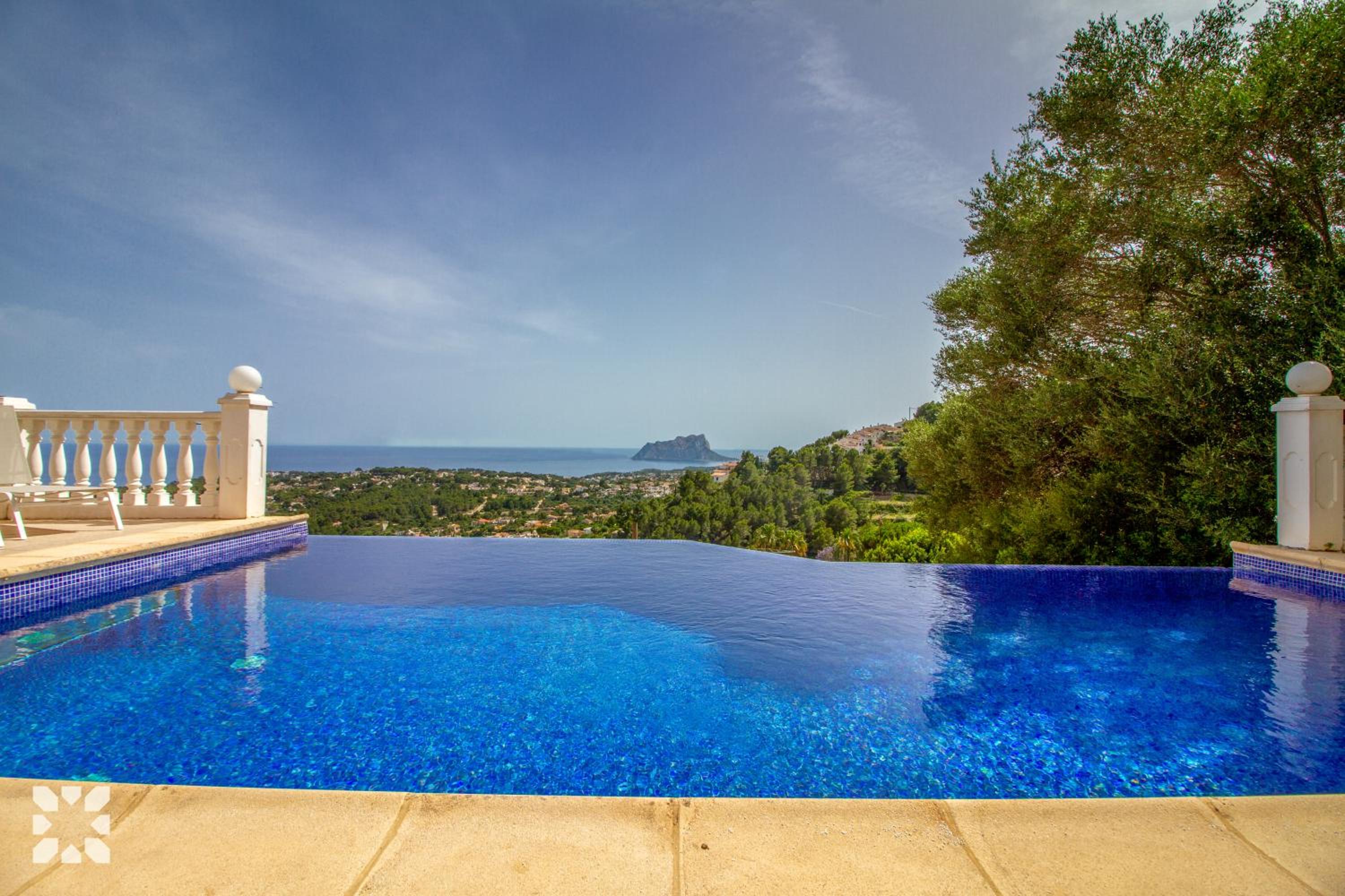 Villa Treveris by Abahana Villas photo 5