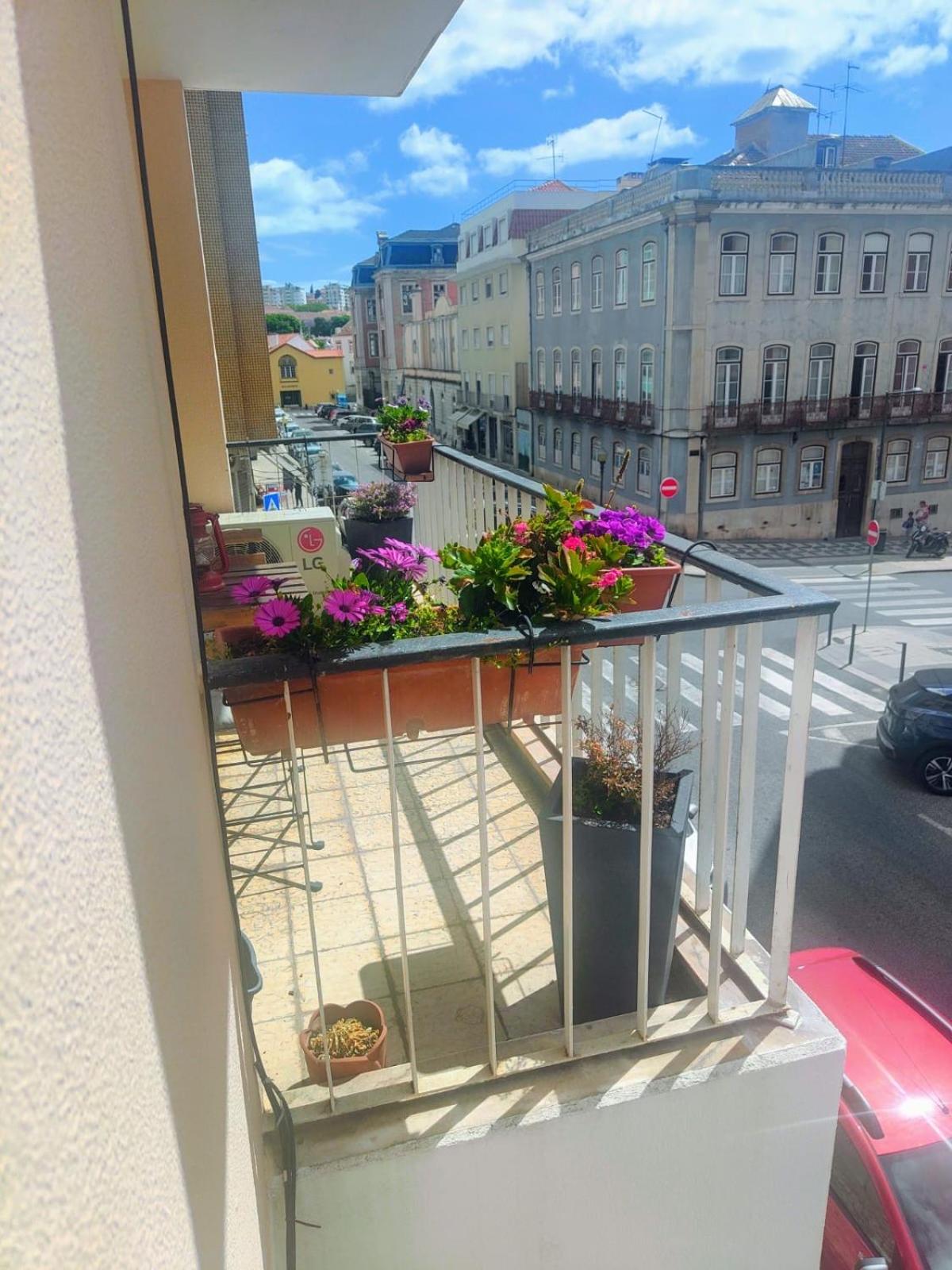 Lx Factory Apartment-Lisbon Style-Spacious & Bright-Congress Centre