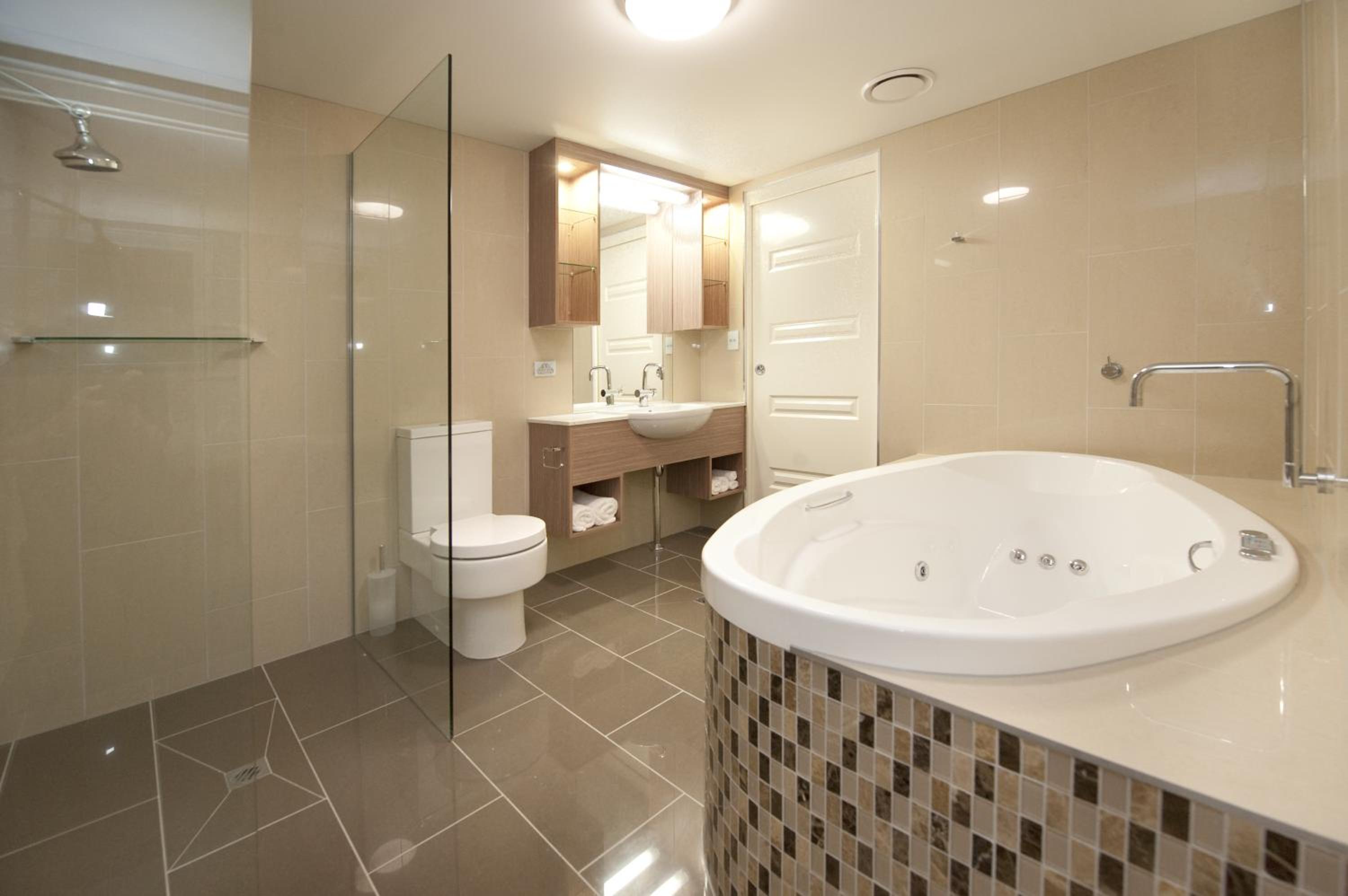 Rockhampton Vacations - CBD Executive Apartments - Property Image 3
