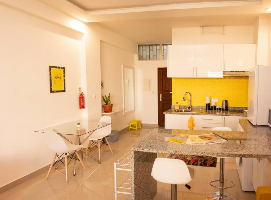 Spacious studio by Luanda Bay with balcony
