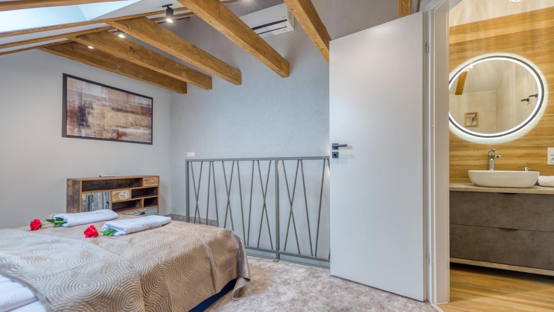 Apartamenty dwupoziomowe KARKONOSKIE KOLORY by Royal Aparts