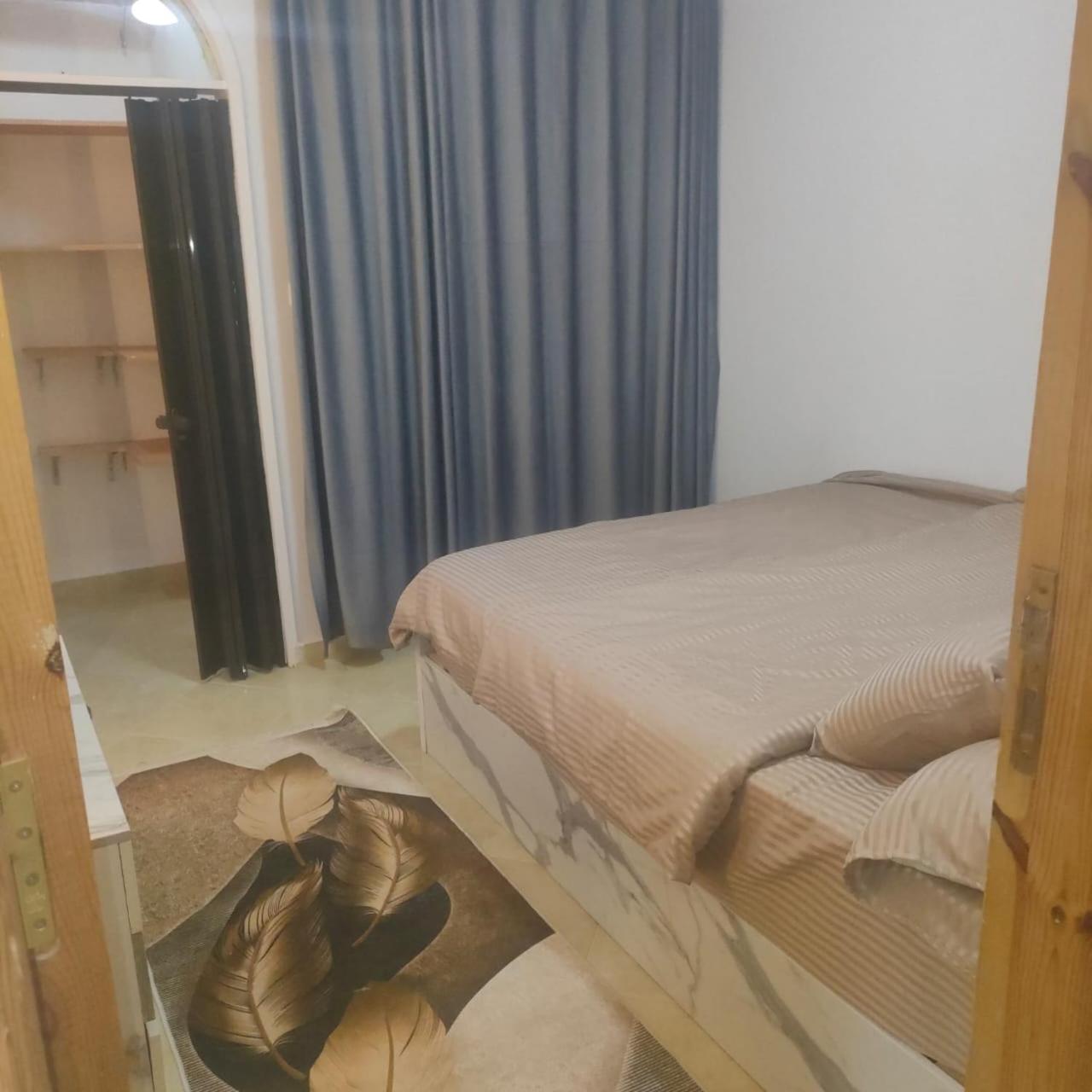 apartment one bed room free WiFi 20 view 2