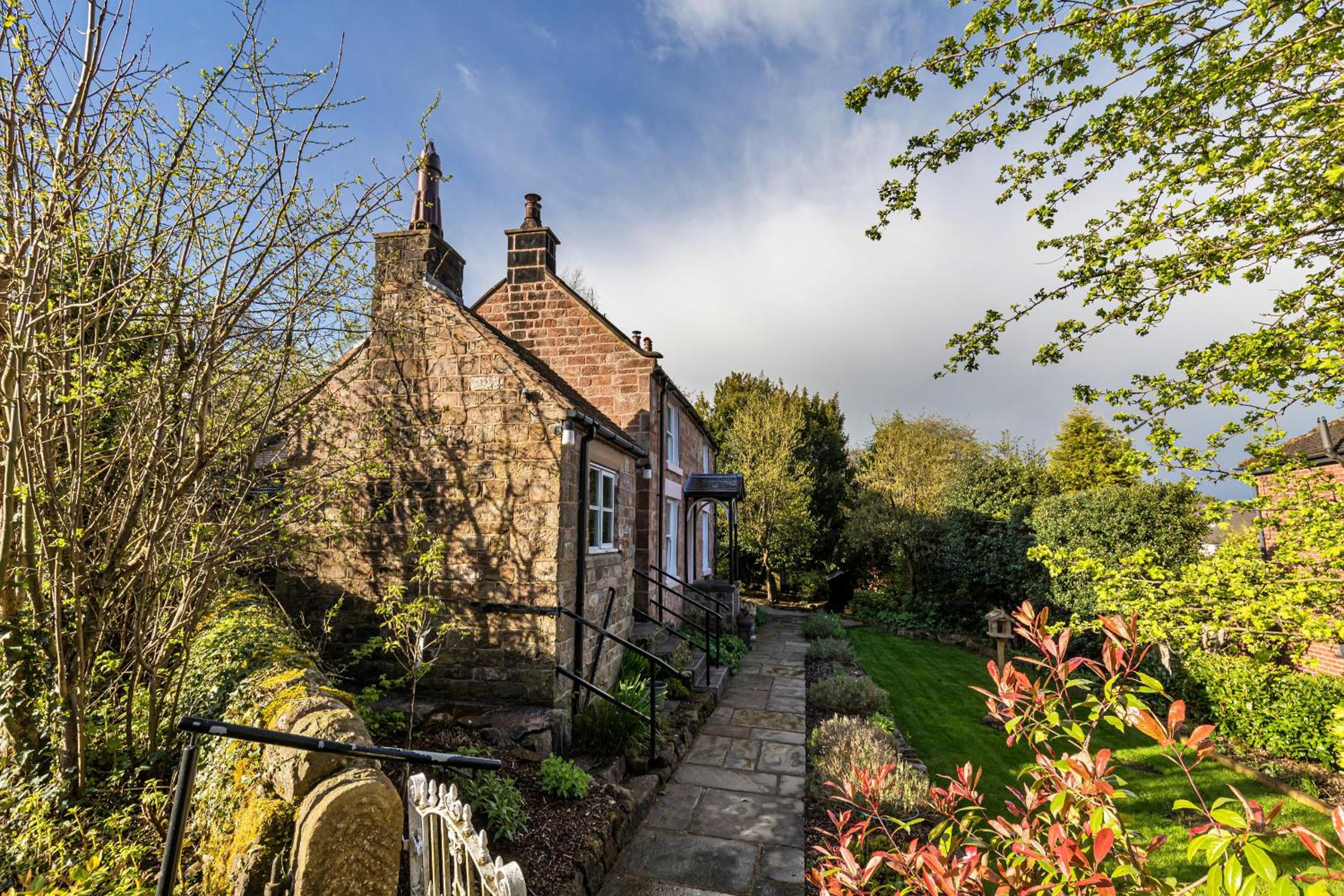 Finest Retreats - Spring Cottage