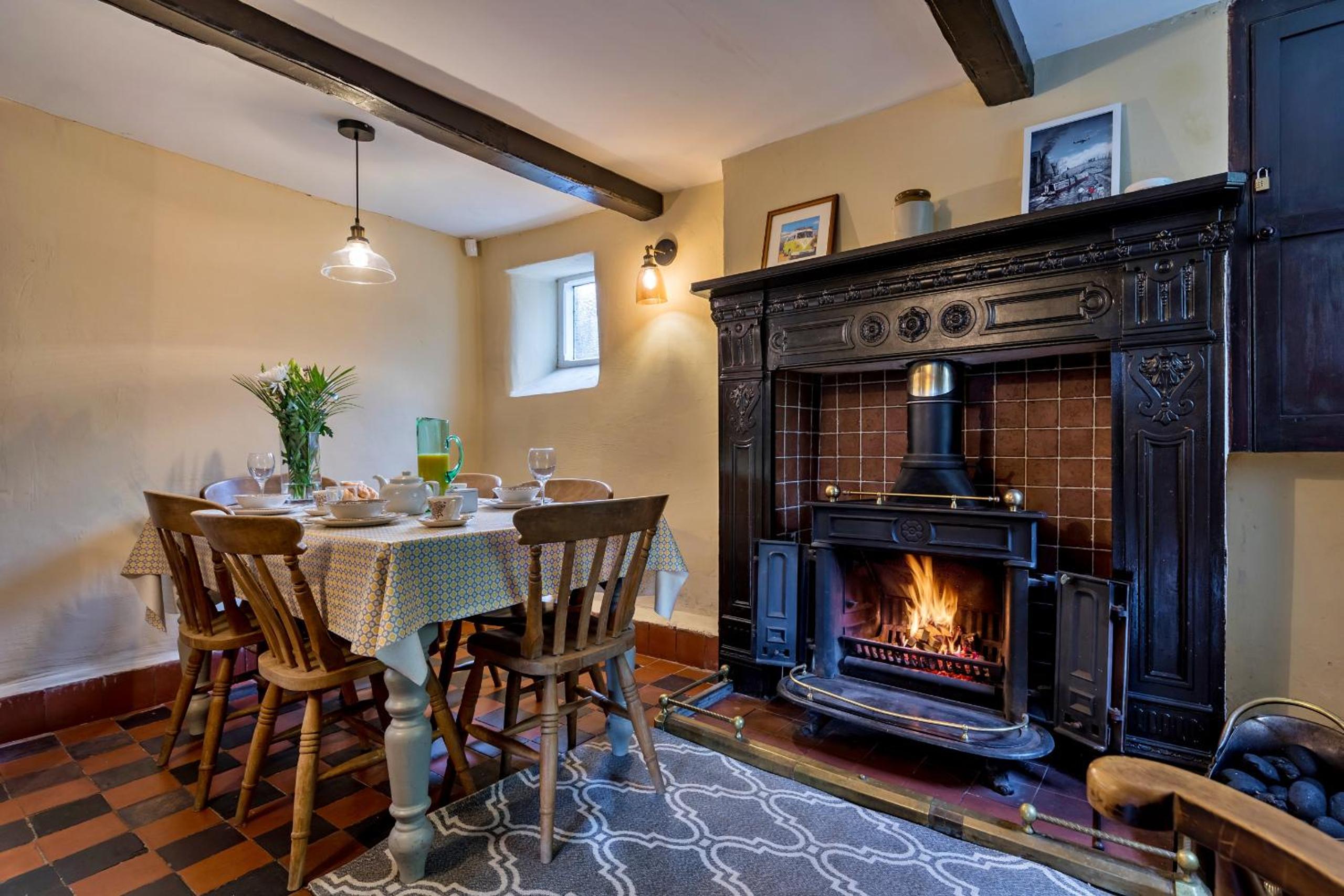 Finest Retreats - Spring Cottage