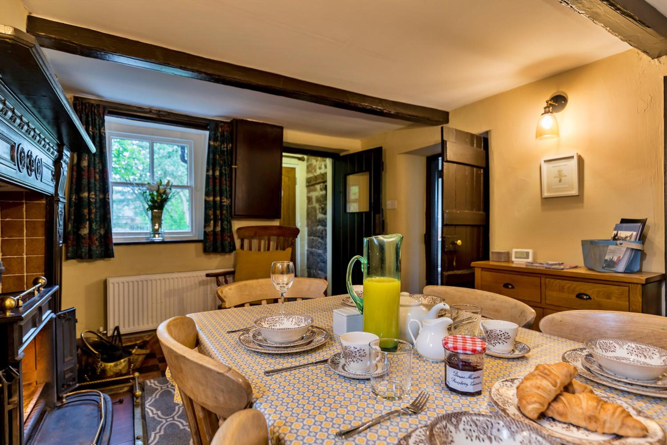Finest Retreats - Spring Cottage
