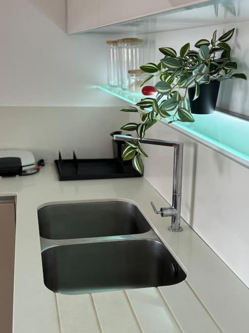 Leos Apartment