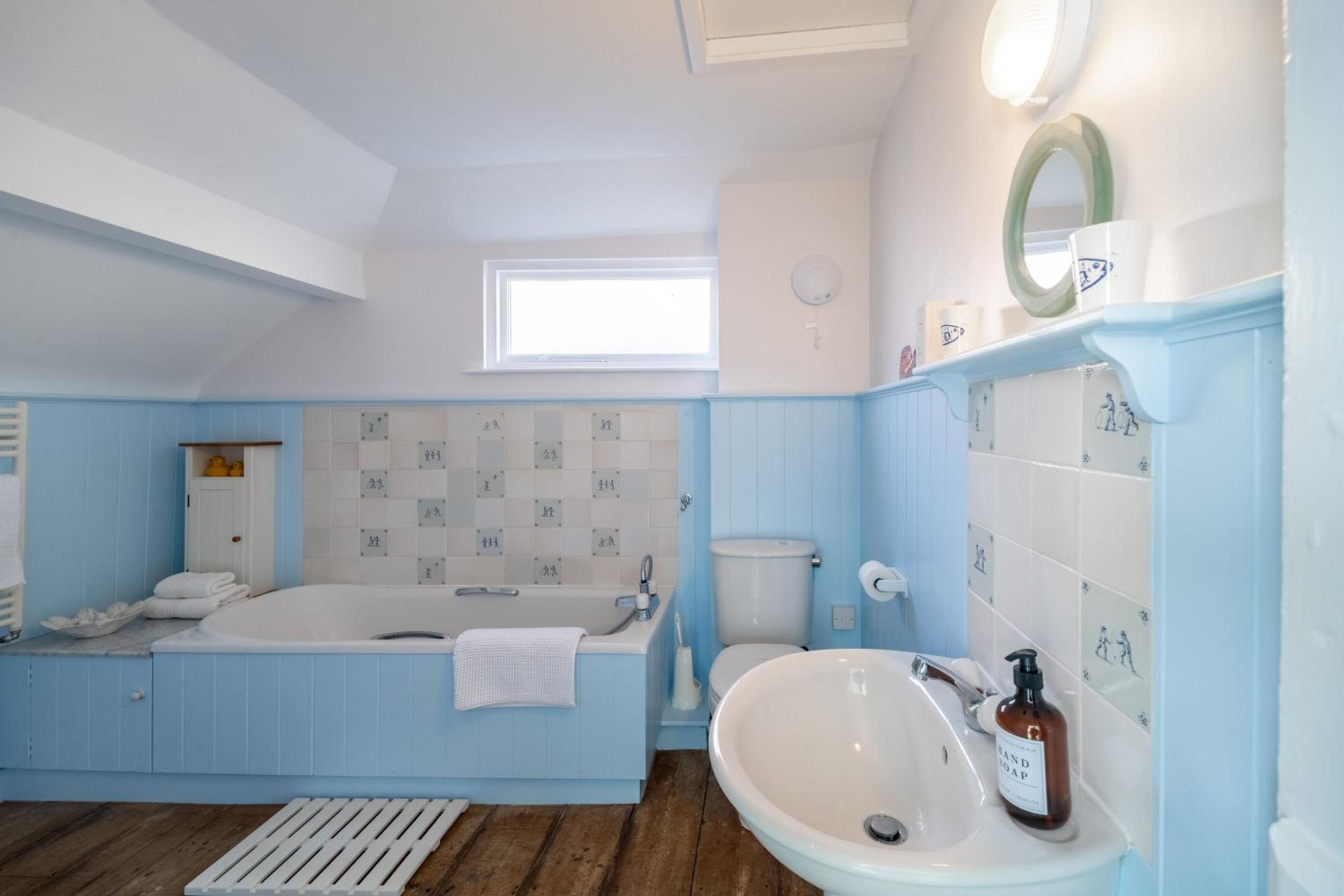 Marine Cottage