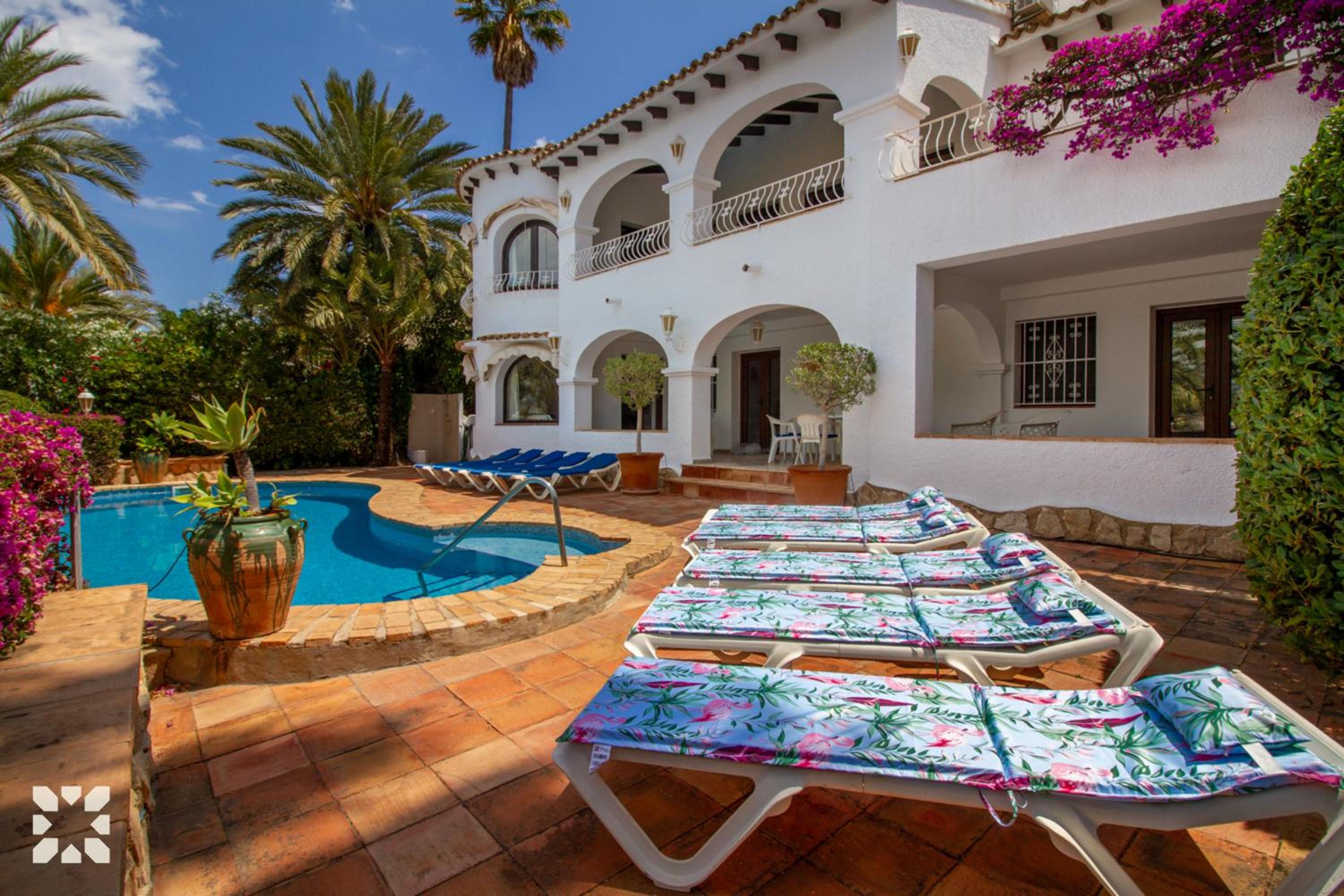 Villa Morera by Abahana Villas