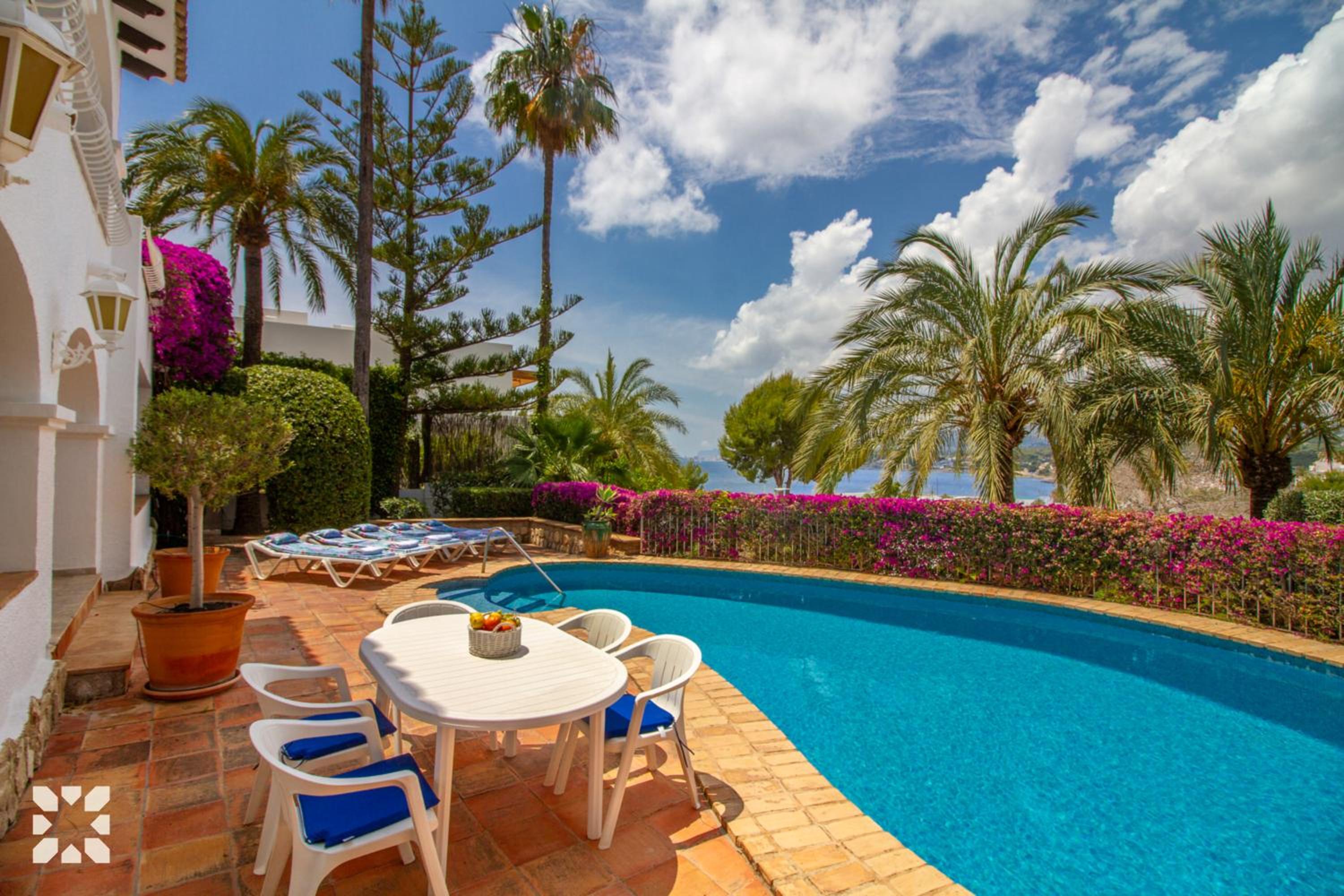 Villa Morera by Abahana Villas