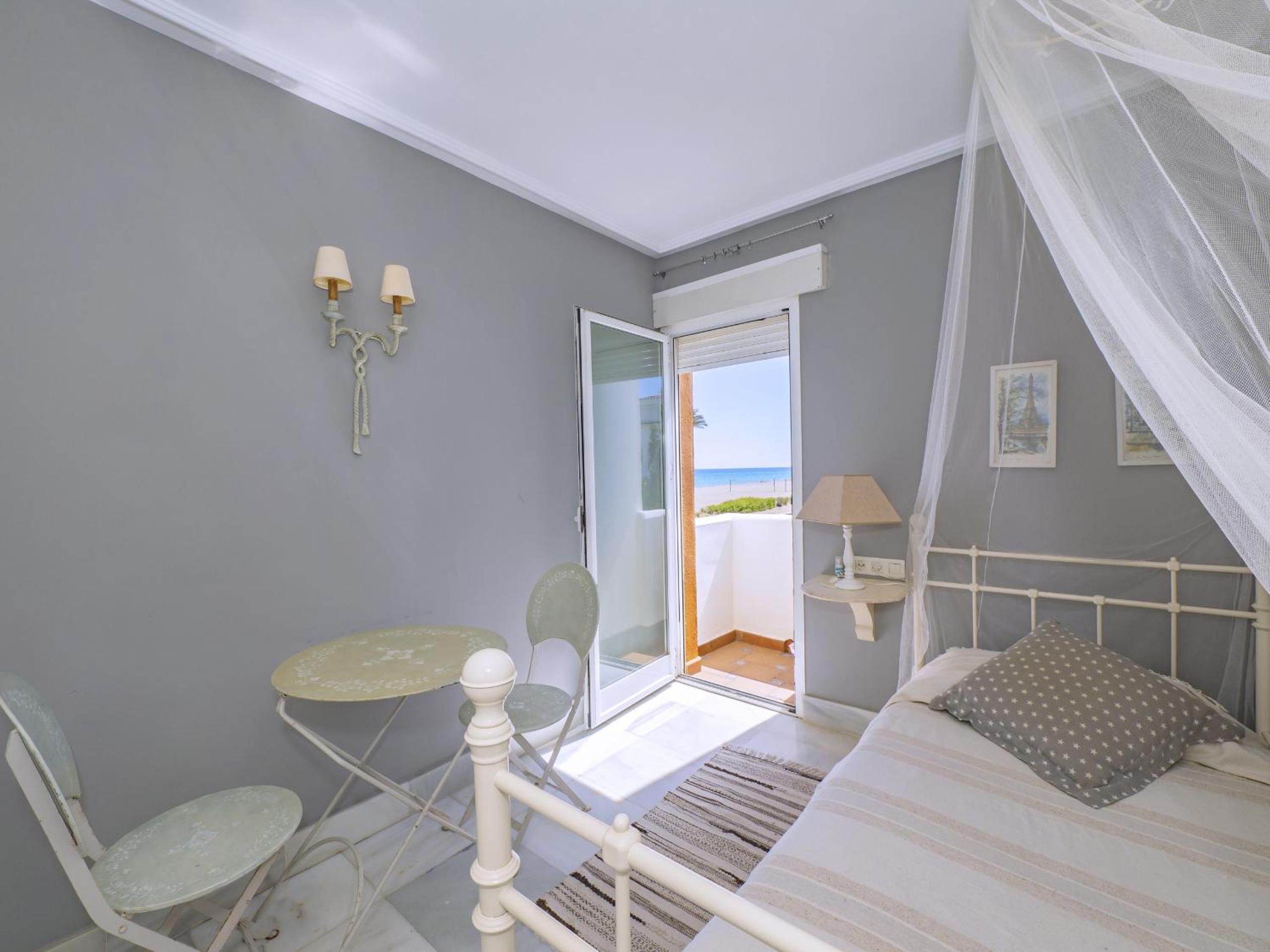 Cubo's Beachfront Marina de Casares House