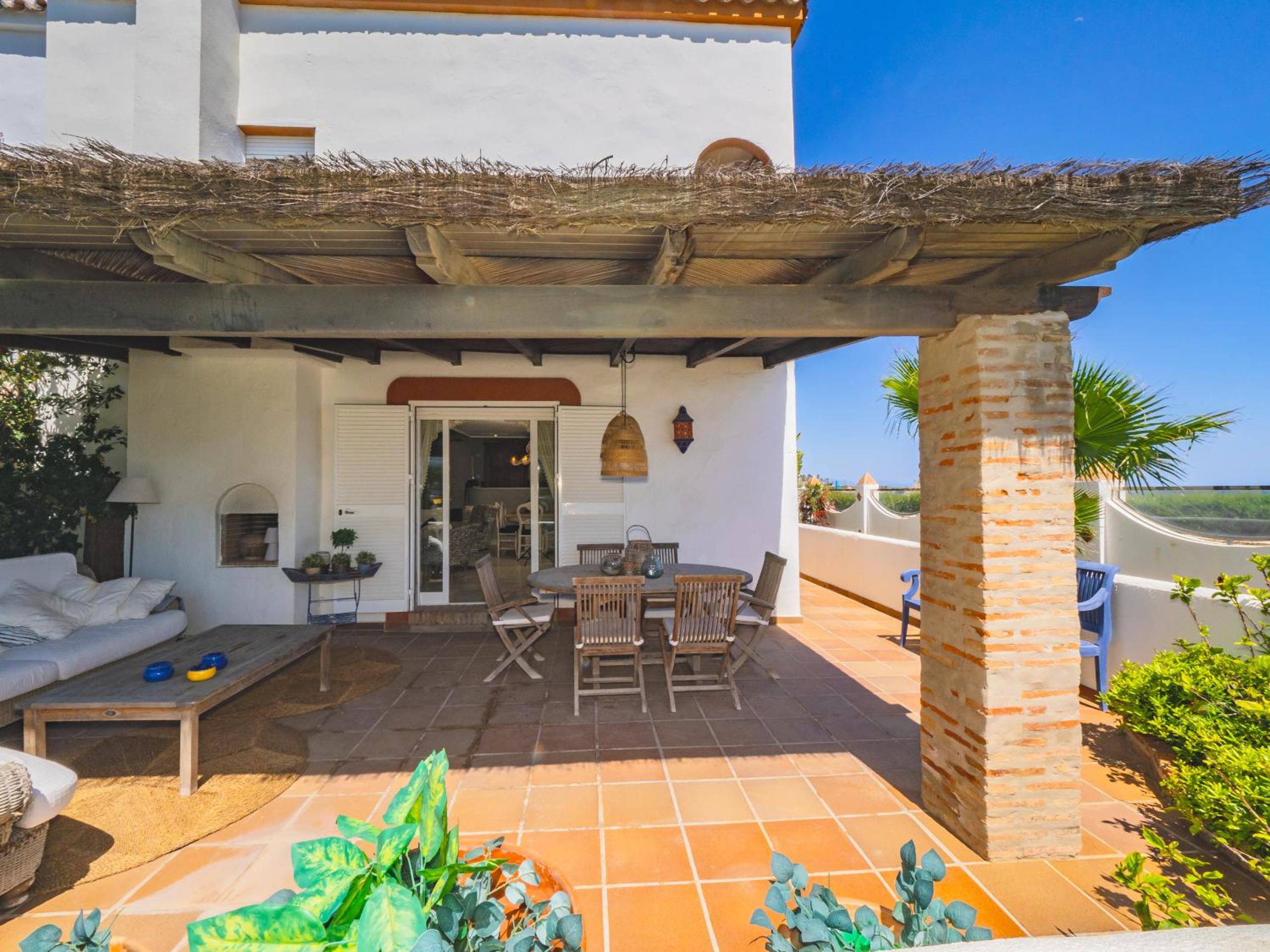 Cubo's Beachfront Marina de Casares House