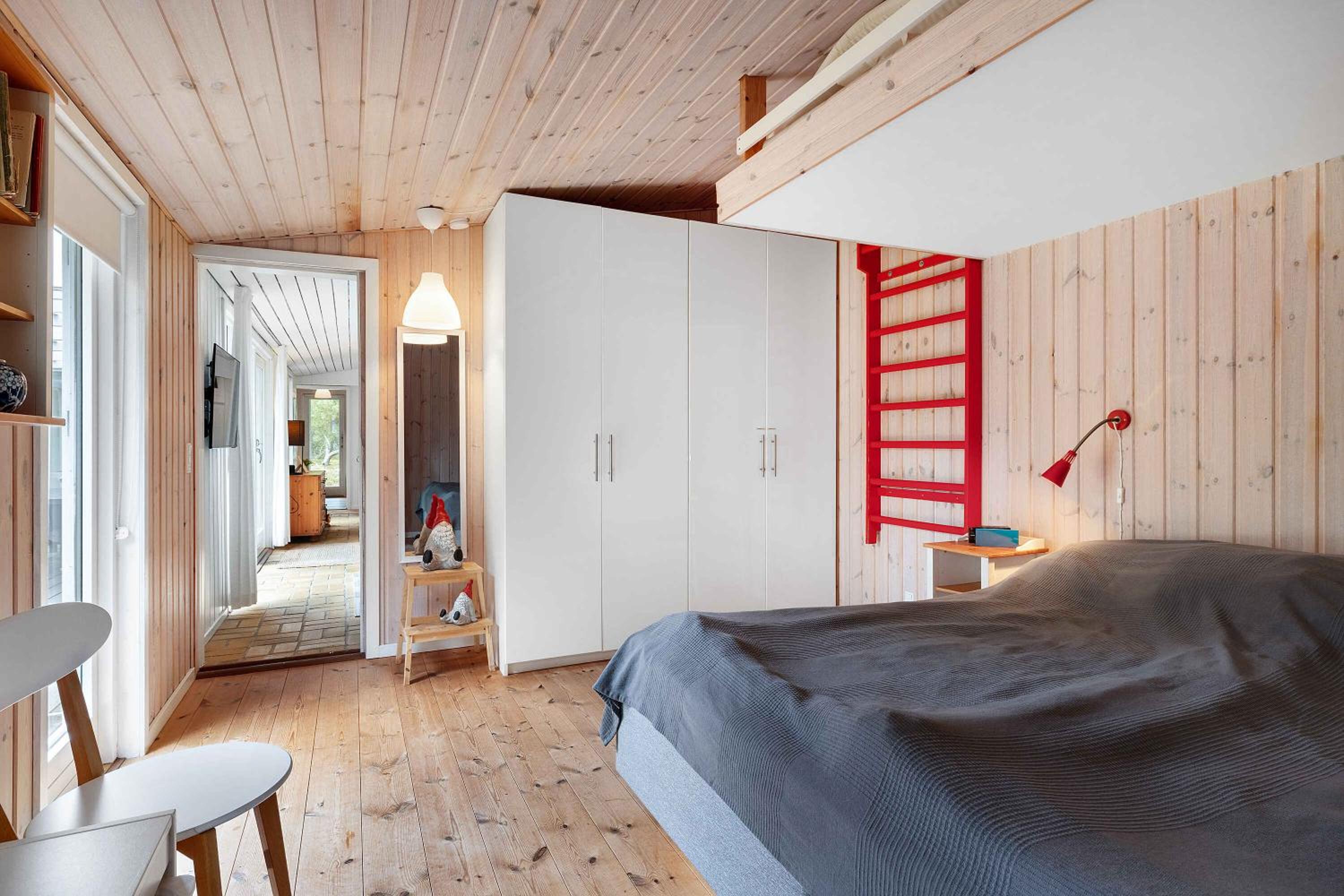Charming & Lovely Forest House