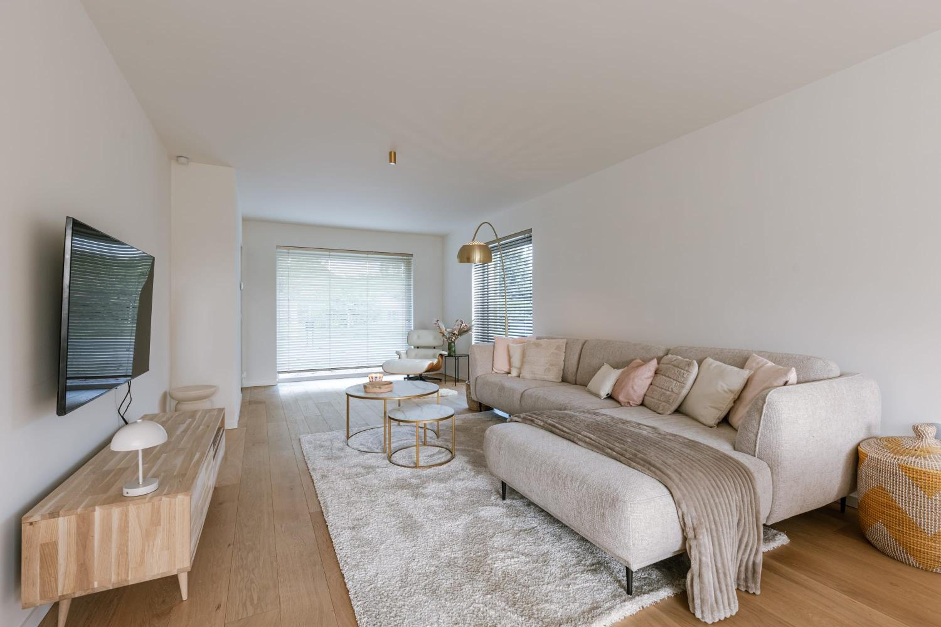 Huswell - Brand new house 