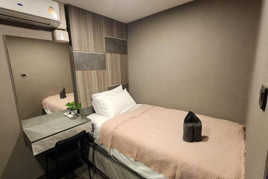 SelfCheckIn The State Tower RiverView 2Bedroom BTS ICONSIAM Silom Sathon